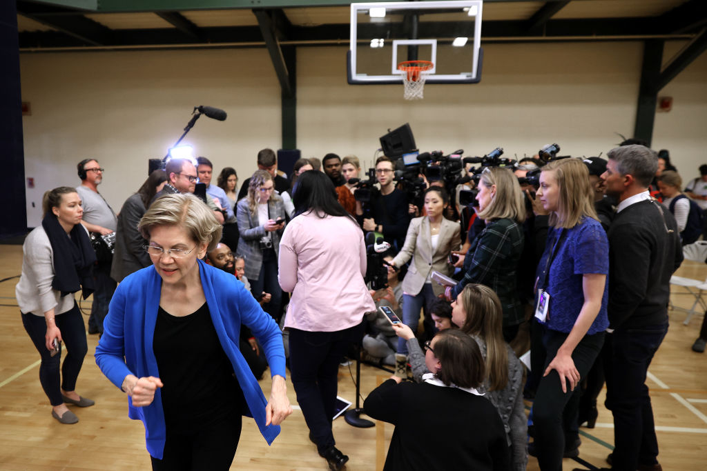 Presidential Candidate Elizabeth Warren Meets With Voters Ahead Of NH Primary