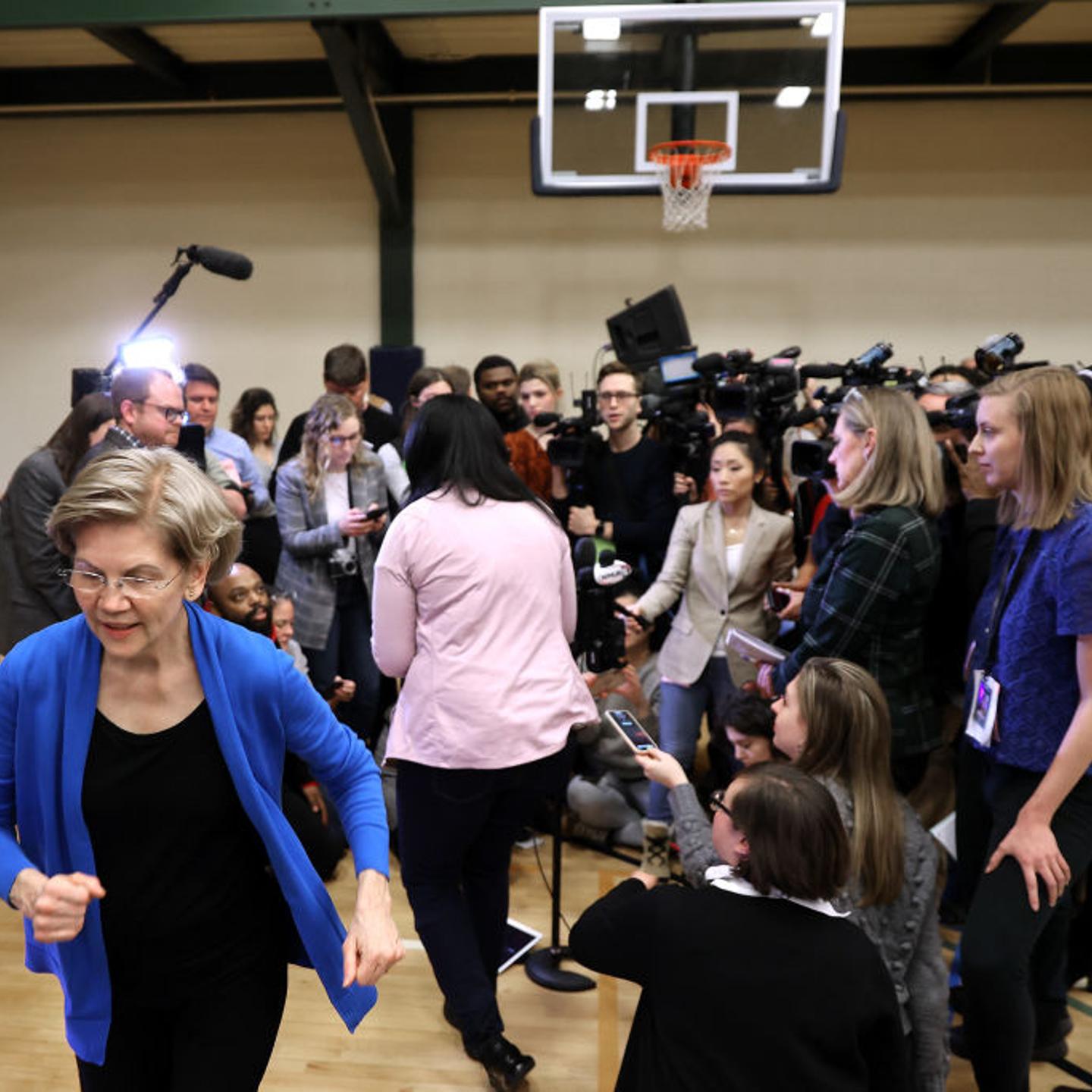 Presidential Candidate Elizabeth Warren Meets With Voters Ahead Of NH Primary