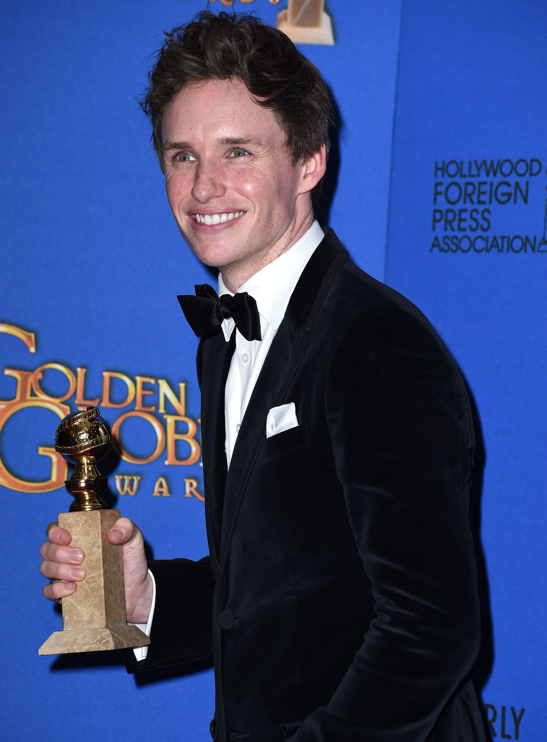Eddie Redmayne poses in the 72nd Annual Golden Globe Awards on January 11, 2015 in California. 