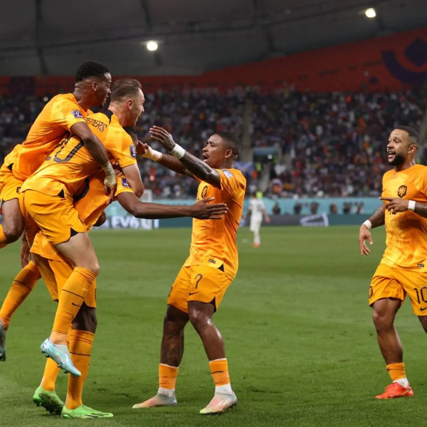 FBL-WC-2022-MATCH49-NED-USA