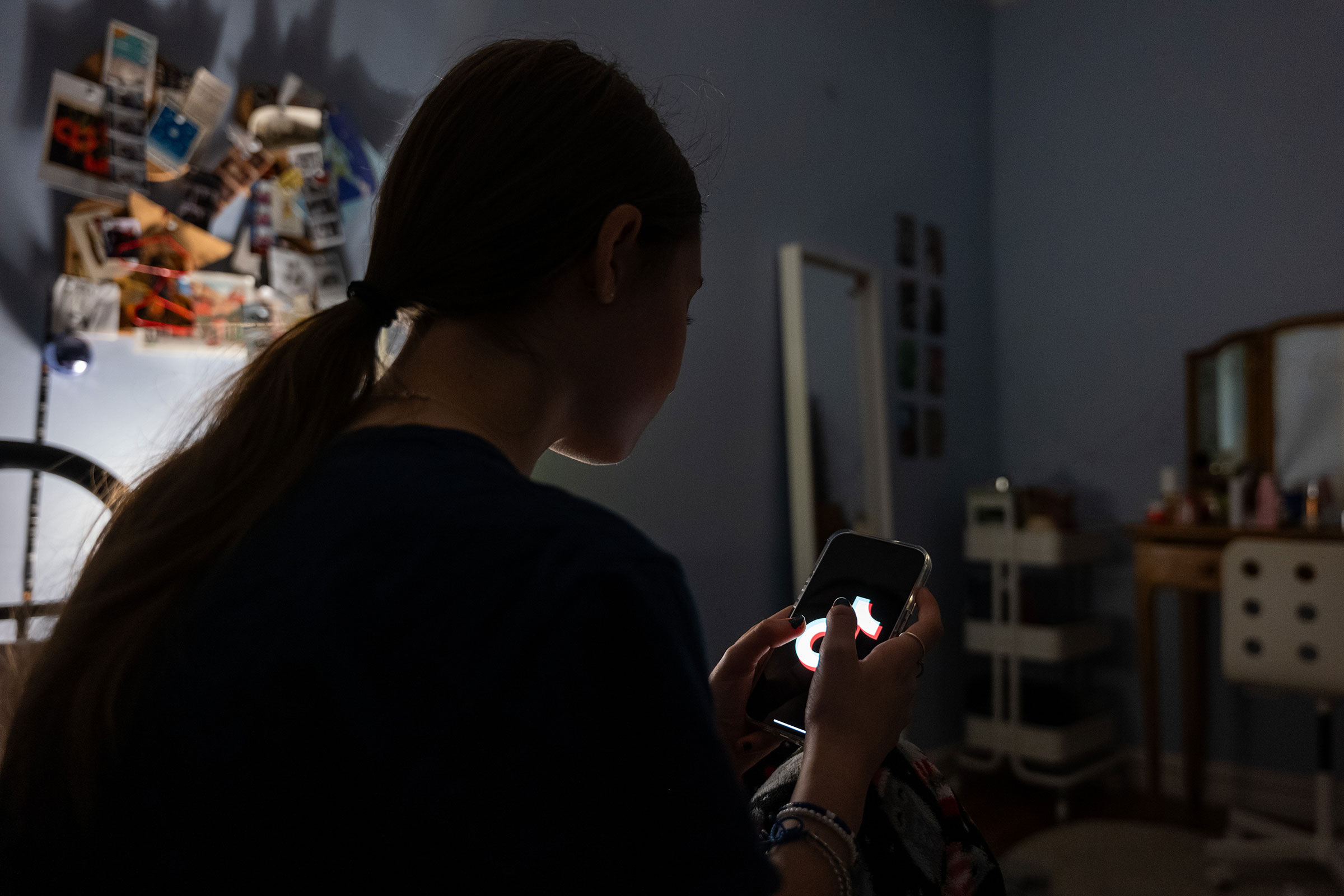 Social Media's Affects On Children Under Scrutiny As Big Tech CEO's Face Congressional Committee On The Subject