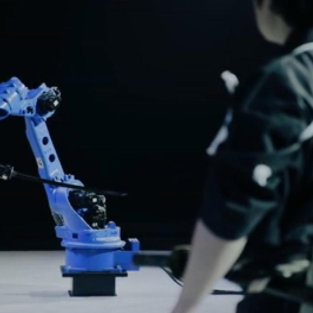 yaskawa sword robot