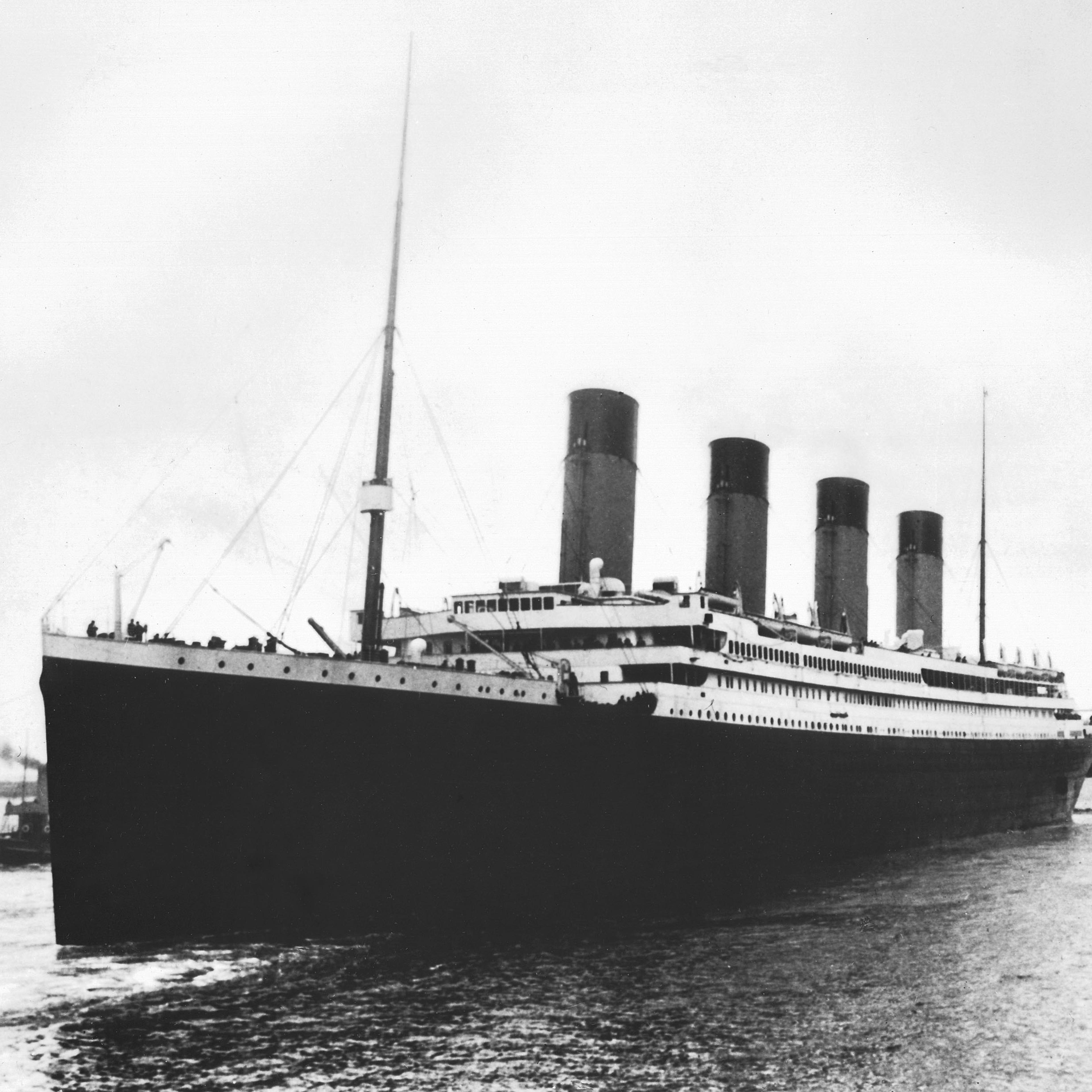 Titanic-Ship-Cracker