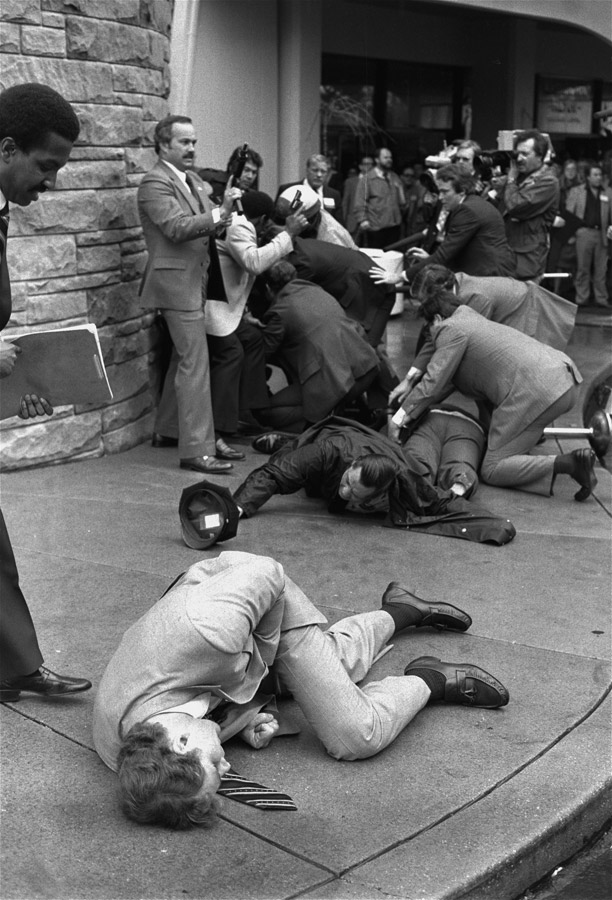 Ron Edmonds's Pulitzer Prize-winning photographs of John Hinckley's ...