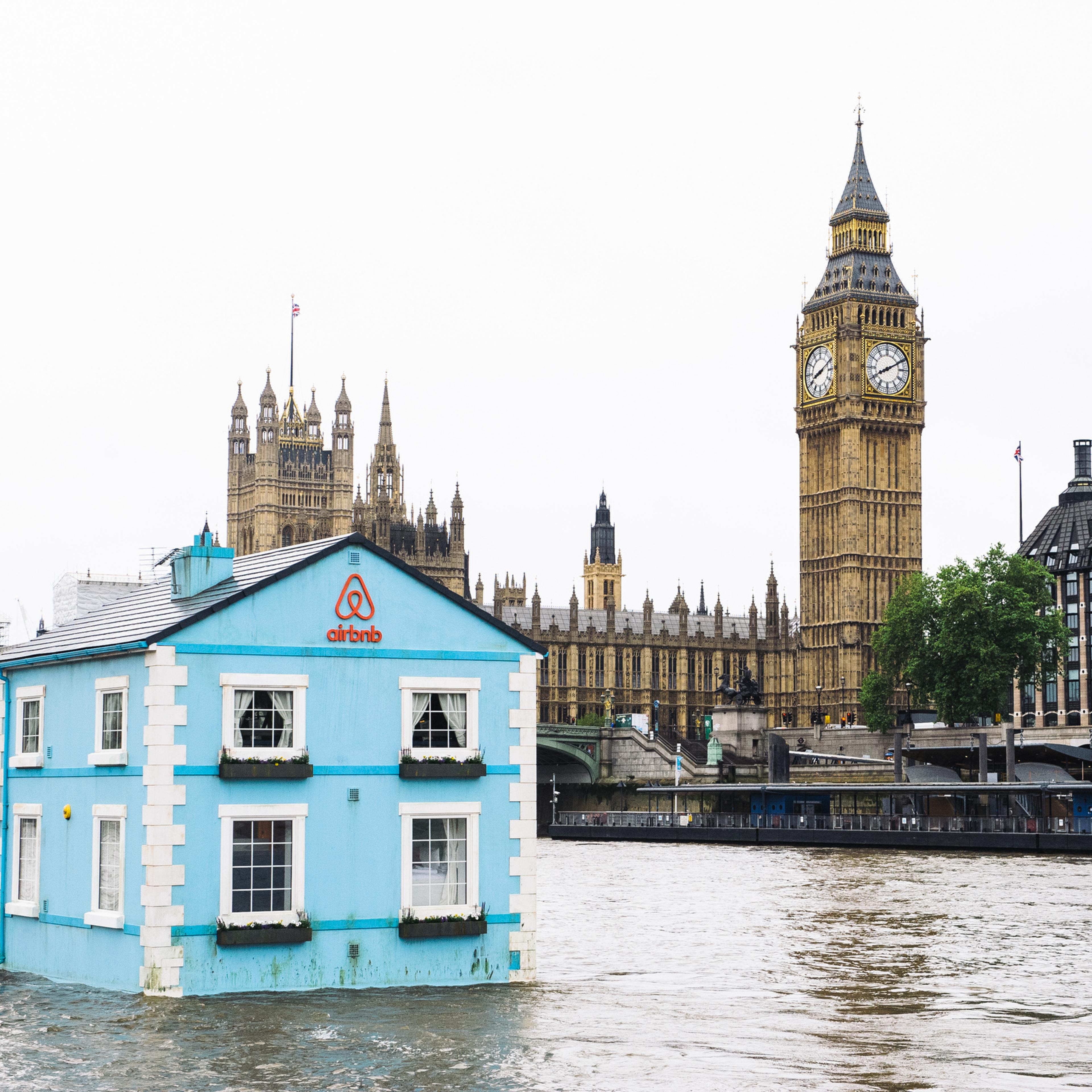 Airbnb's fully functioning floating house arrives on the River Thames