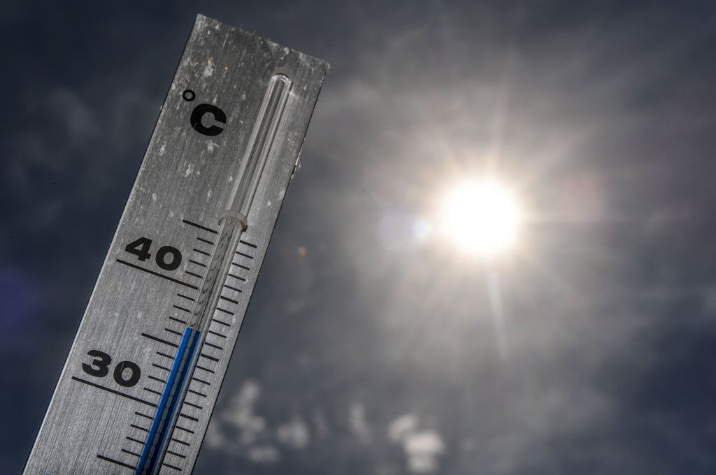 FRANCE-WEATHER-HEAT