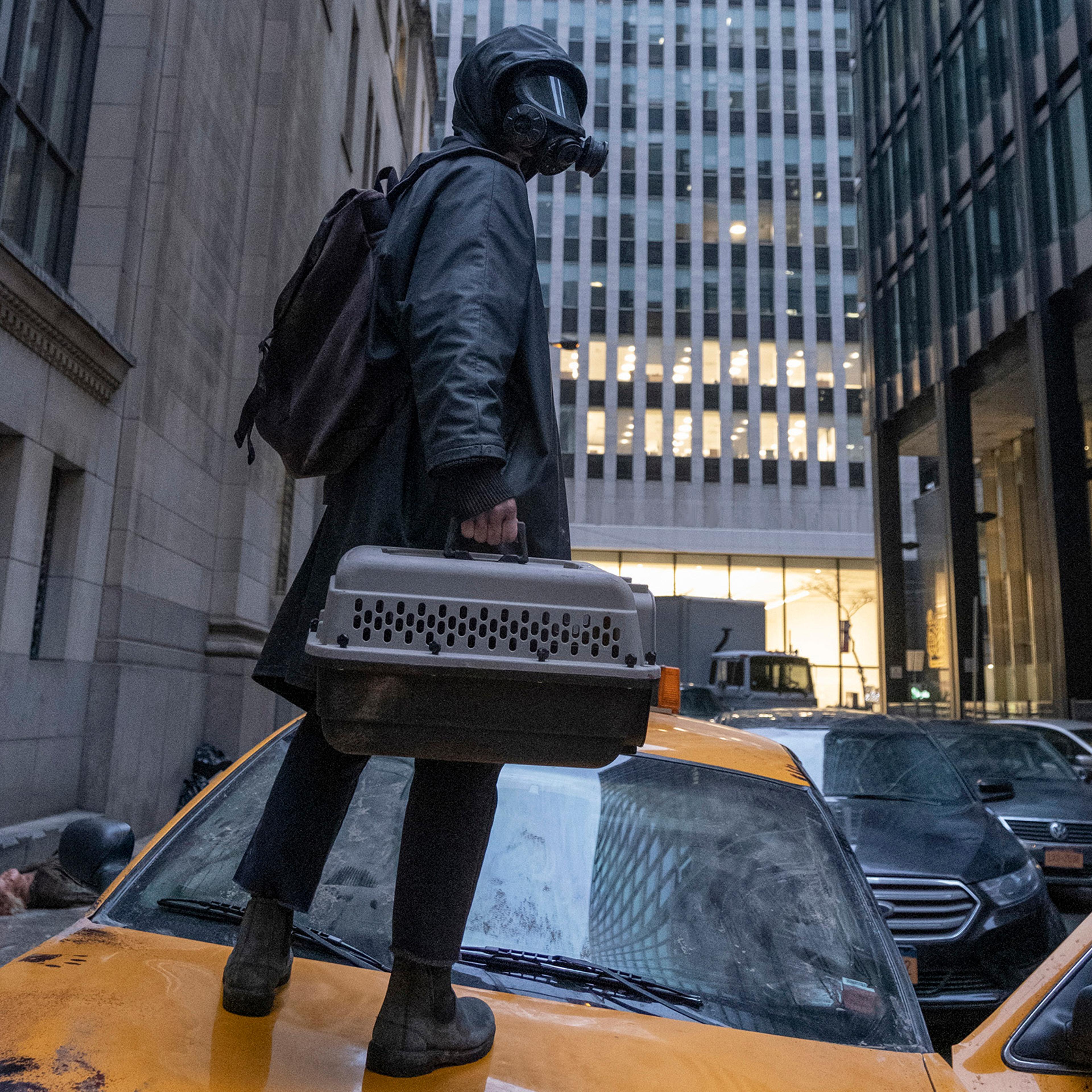 Y: The Last Man -- "The Day Before” -- Season 1, Episode 1 (Airs September 13) -- Pictured: Ben Schnetzer as Yorick Brown. CR: Rafy Winterfeld/FX