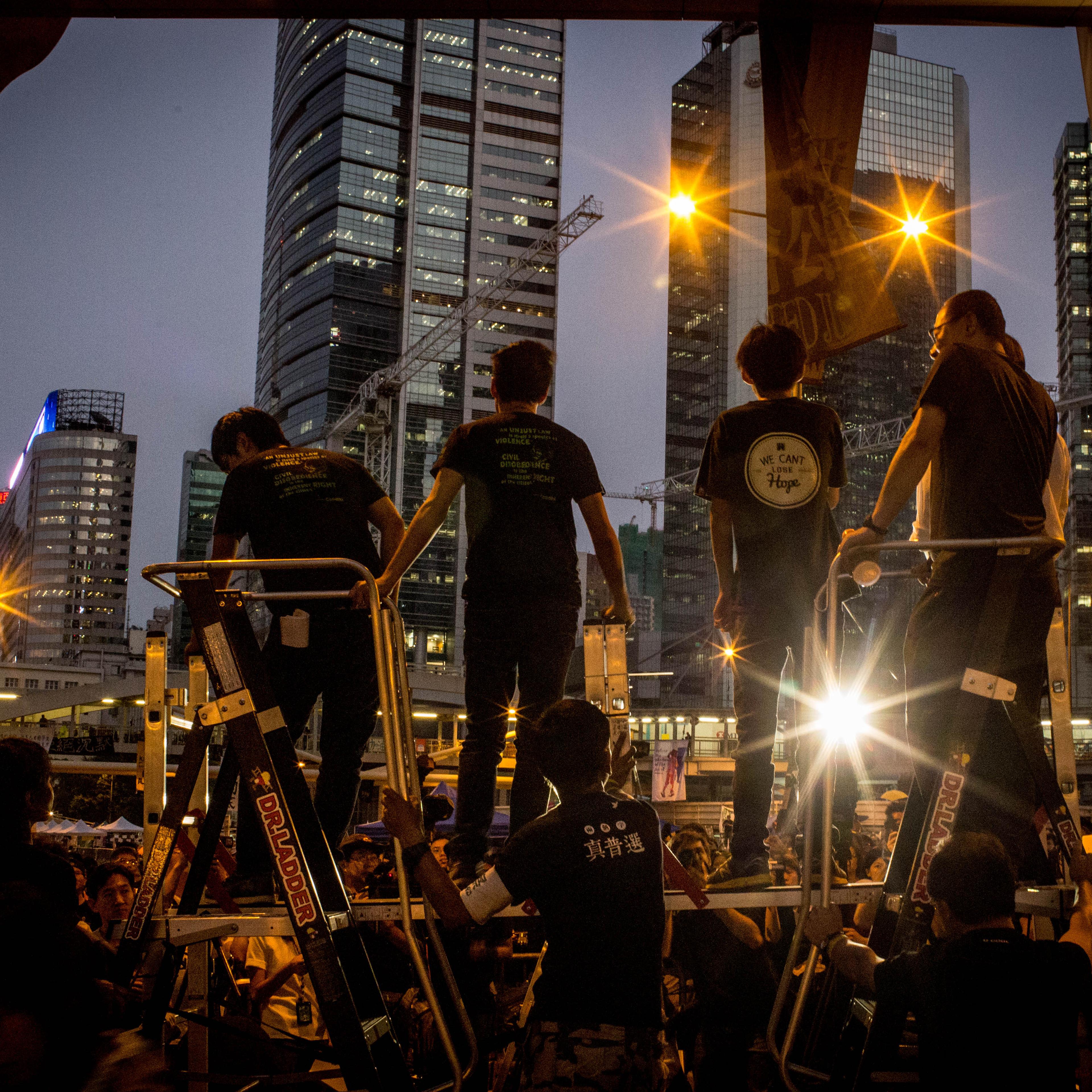 Hong Kong Sit In Continues As Negotiations Break Down