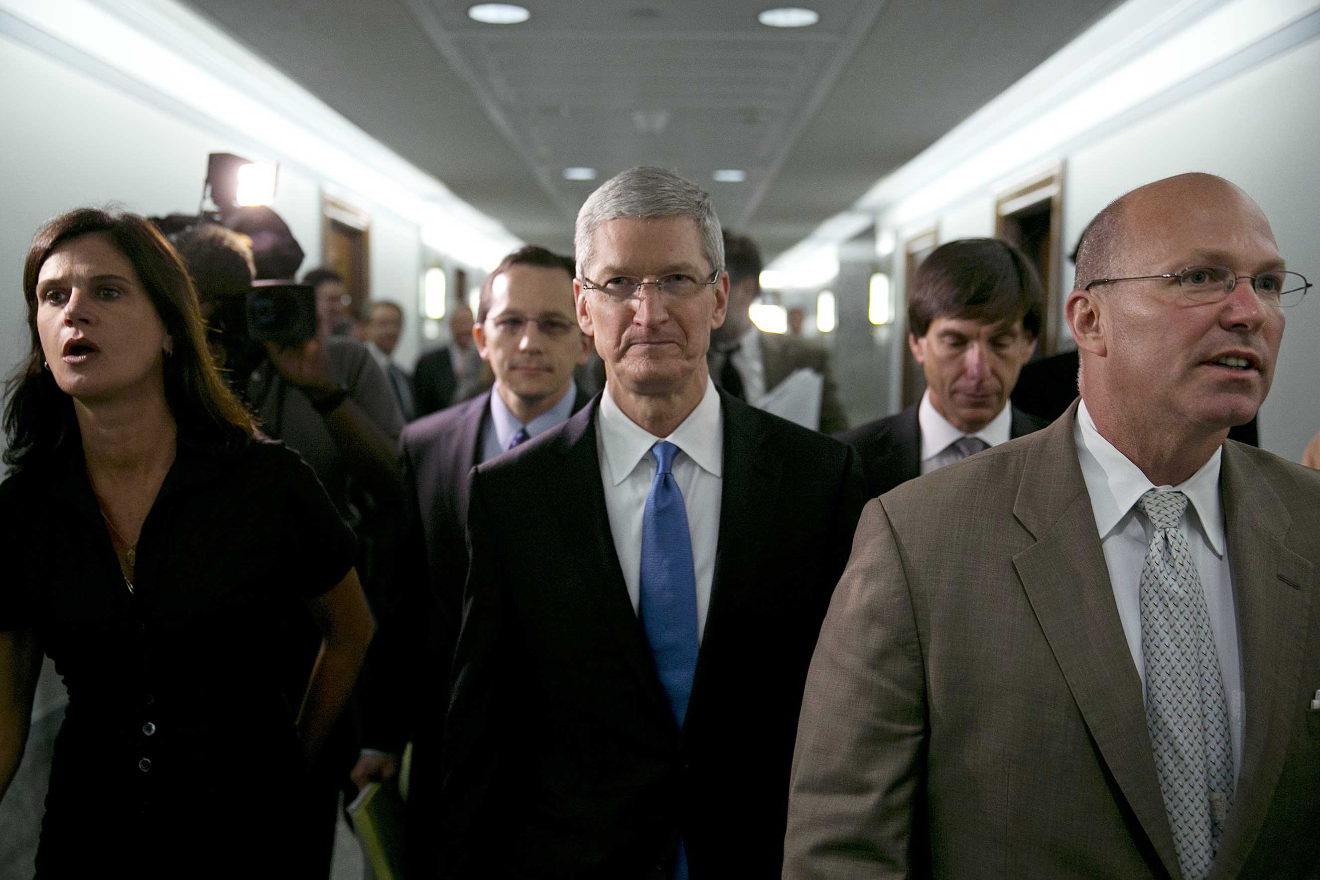 brapple-tim-cook