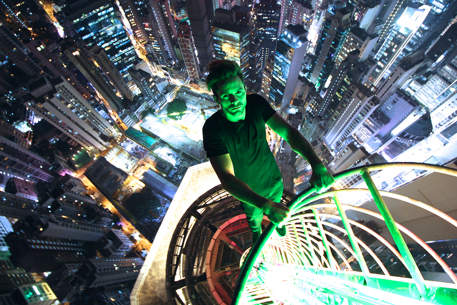 Daniel Lau (<a href="http://instagram.com/daniel__lau" target="_blank">@daniel__lau</a>) has been rooftopping for 8 months. Hong Kong November 2014