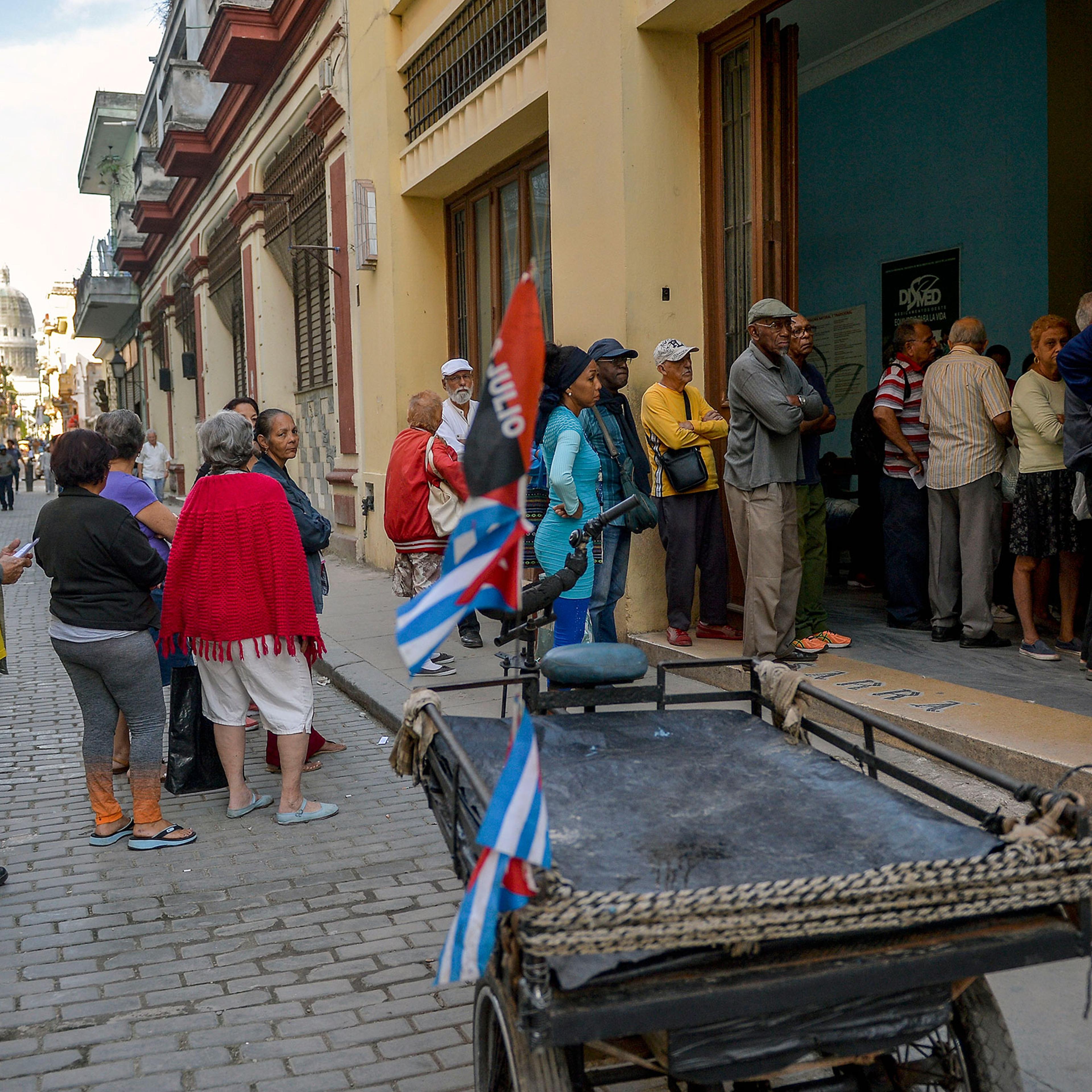 Cubans line up to buy food in Havana, on April 4, 2019.