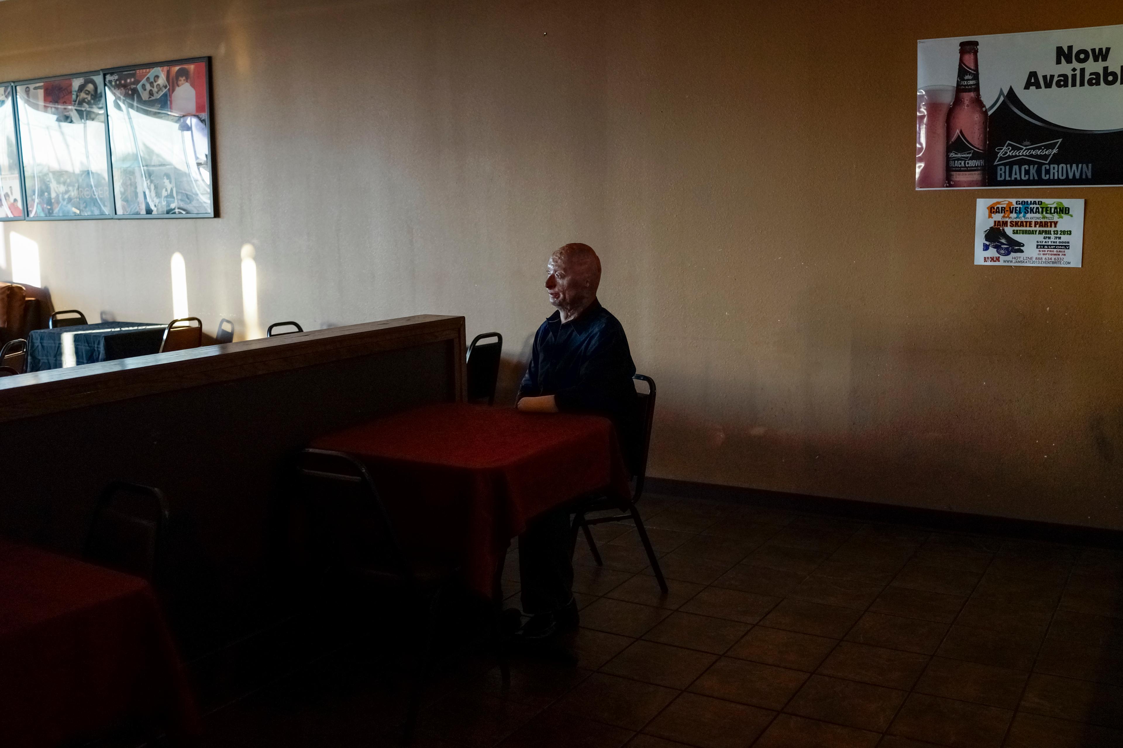 2012. San Antonio, TX. USA. Bobby at the Uptown 78 Lounge before performing his comedy routine. Bobby Henline, 41, veteran of four tours to Iraq and sole survivor of an IED blast that killed the other four soldiers in his humvee in Iraq in 2007. He