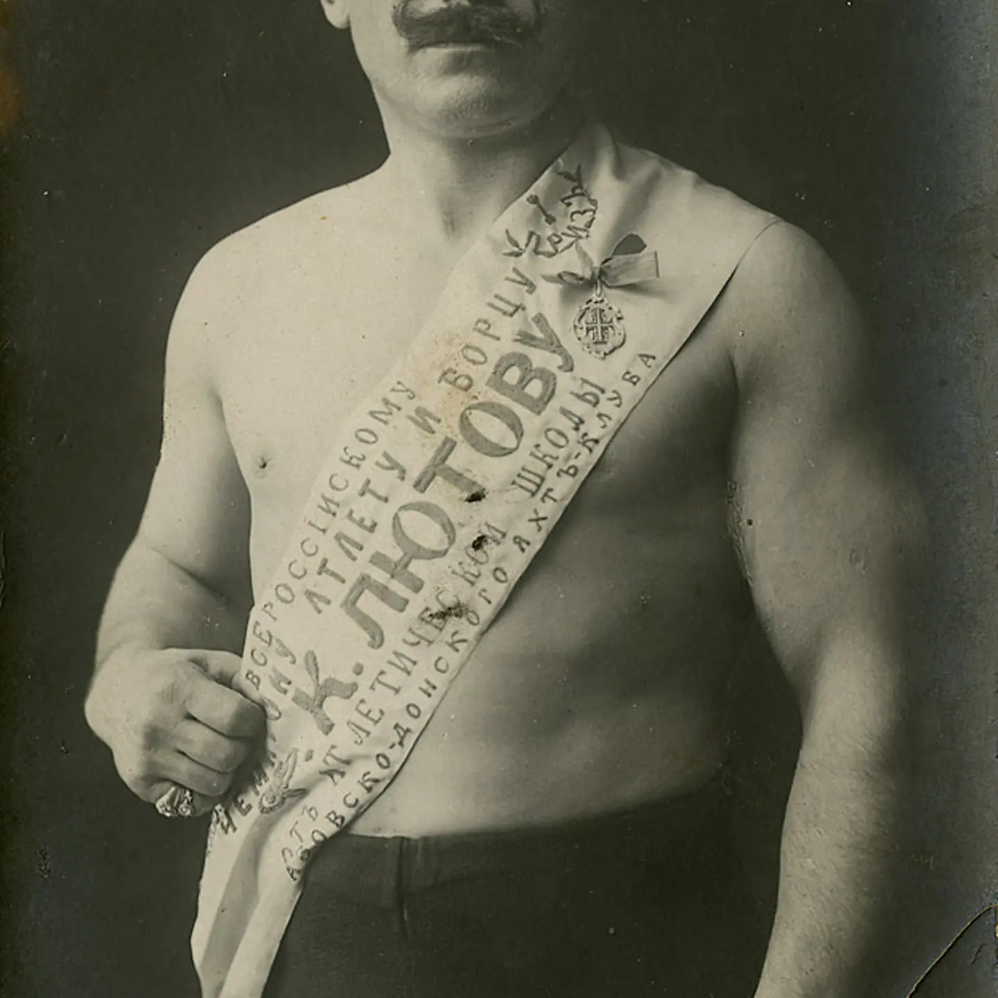 Wrestlers postcards