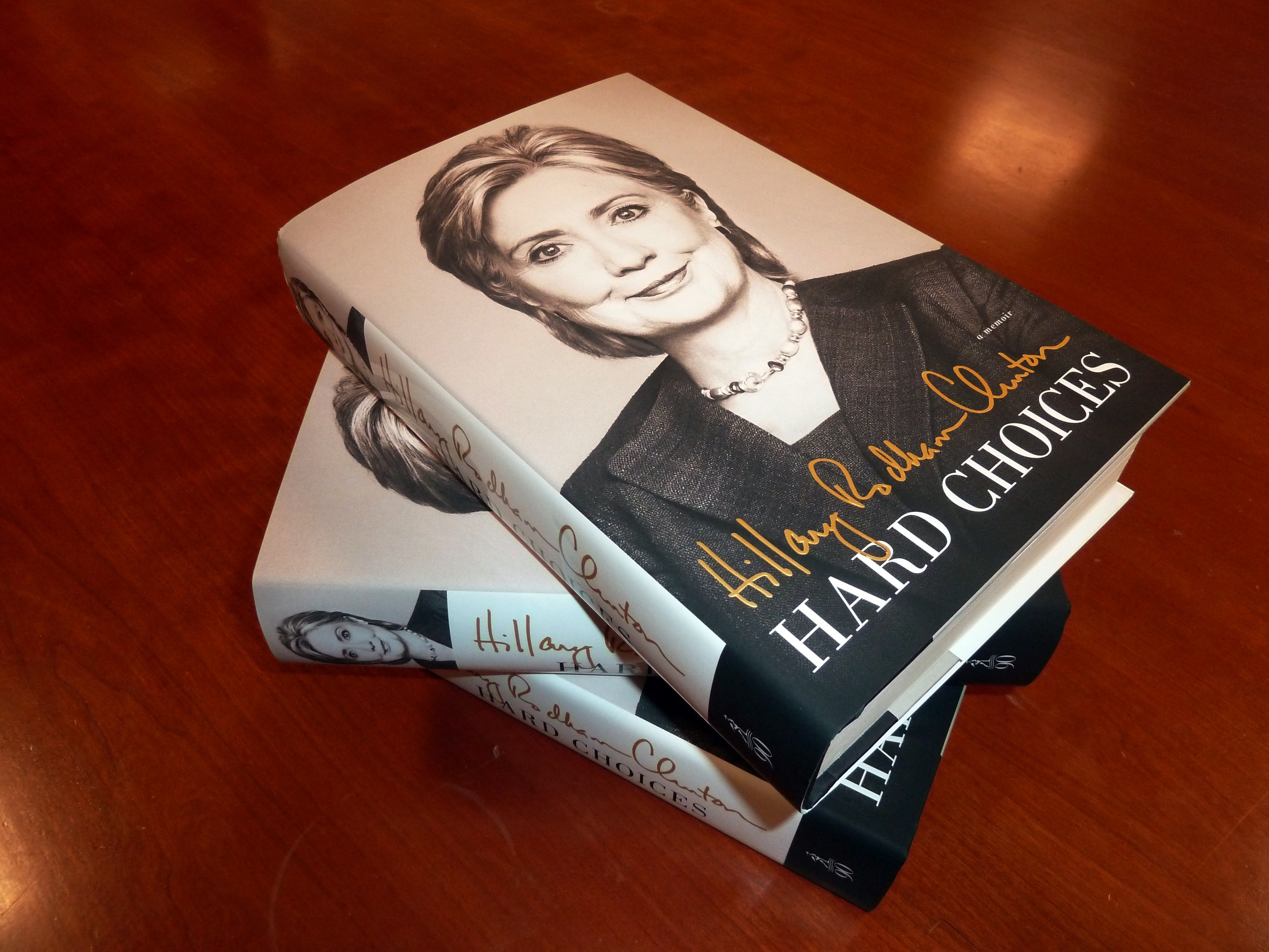 US-POLITICS-CLINTON-BOOK-ILLUSTRATION