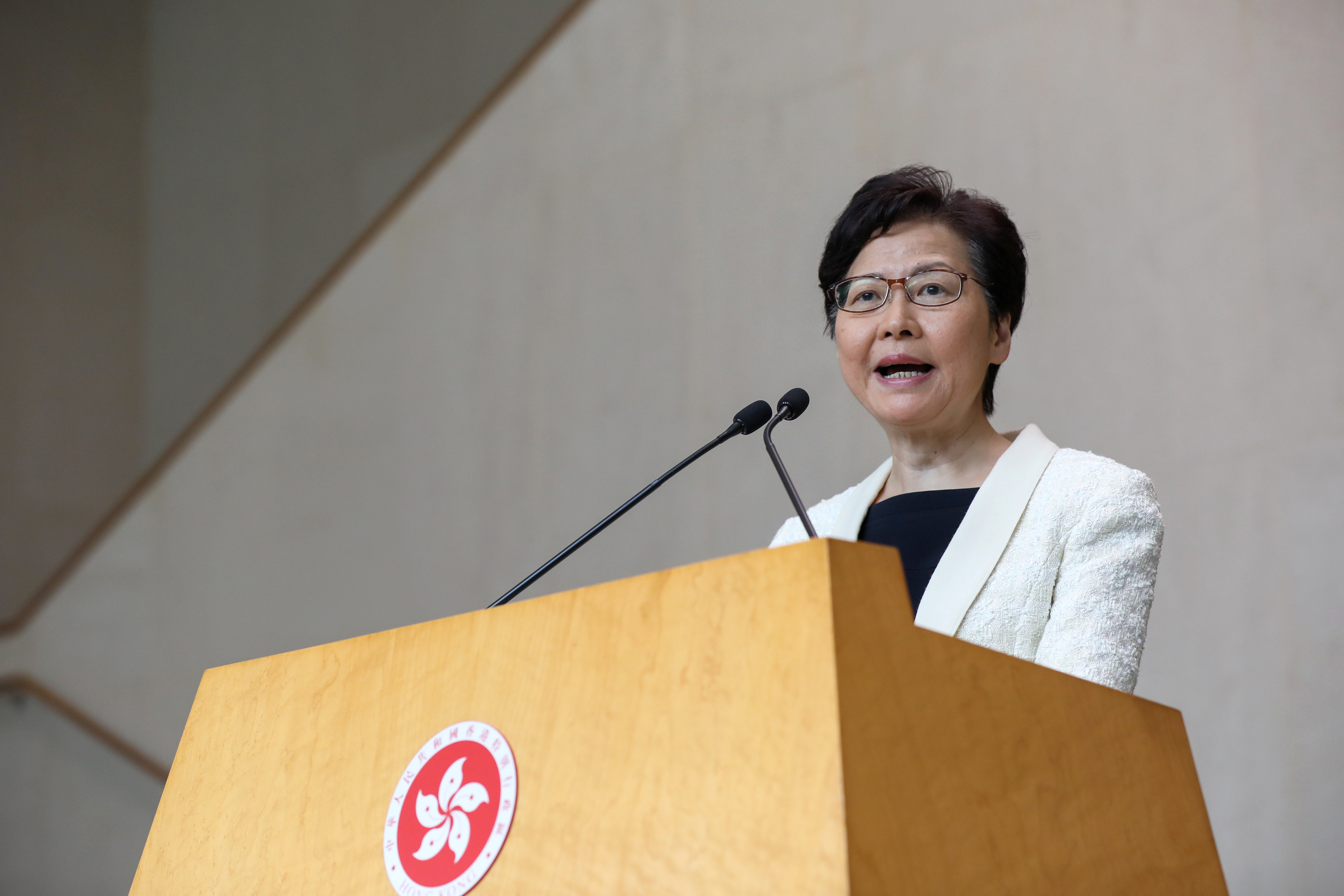 Hong Kongs Lam Says She Has Never Asked Beijing to Resign