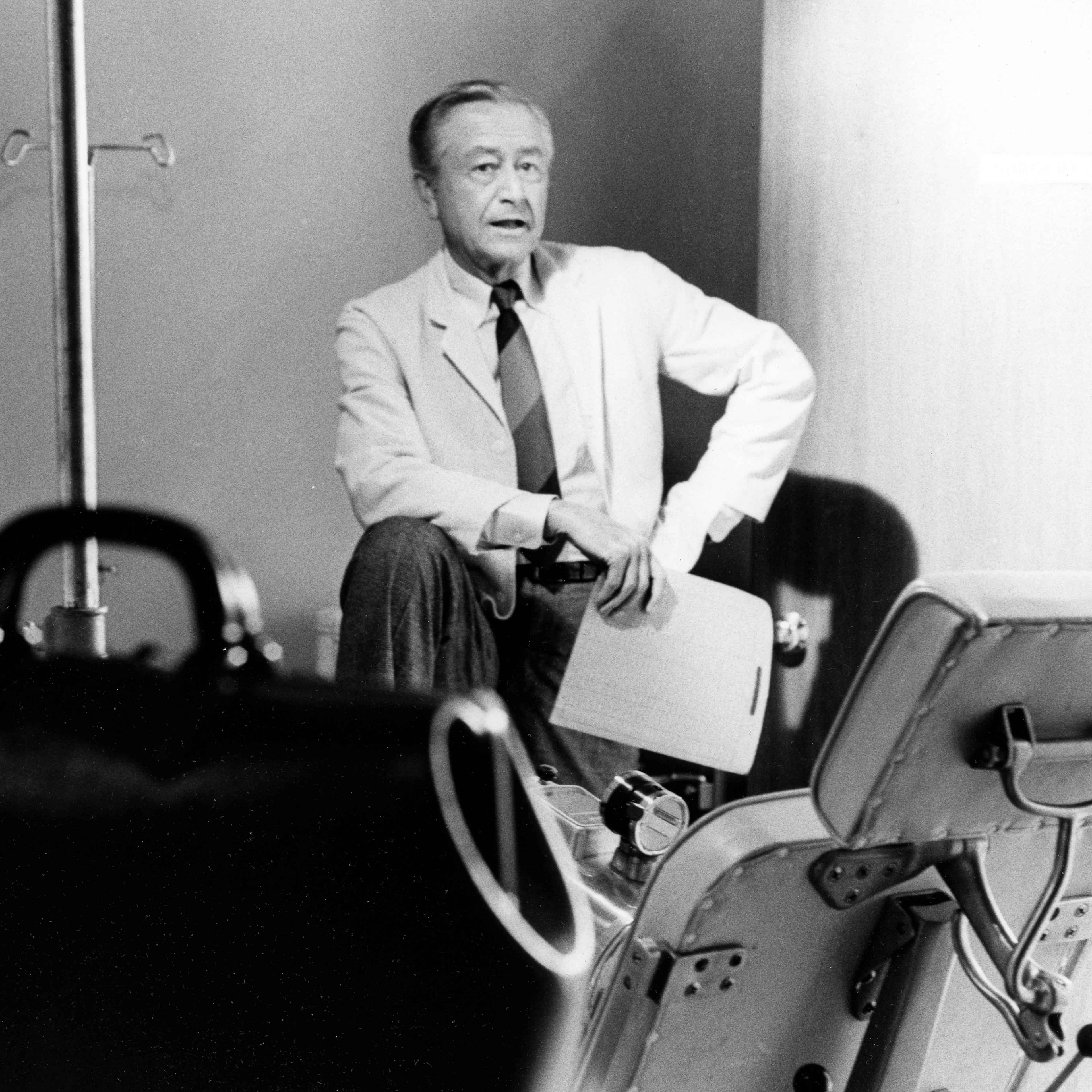 ROBERT YOUNG