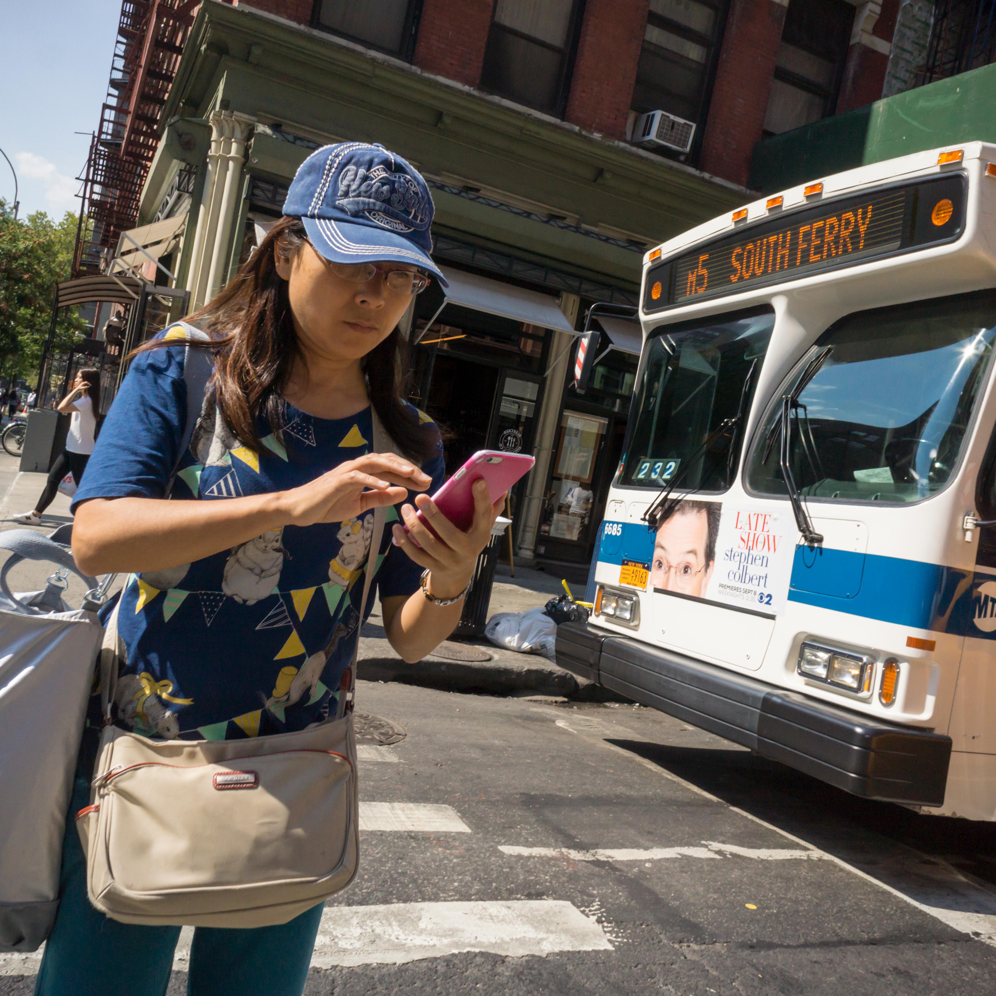 Texting and walking in NJ may get you a fine