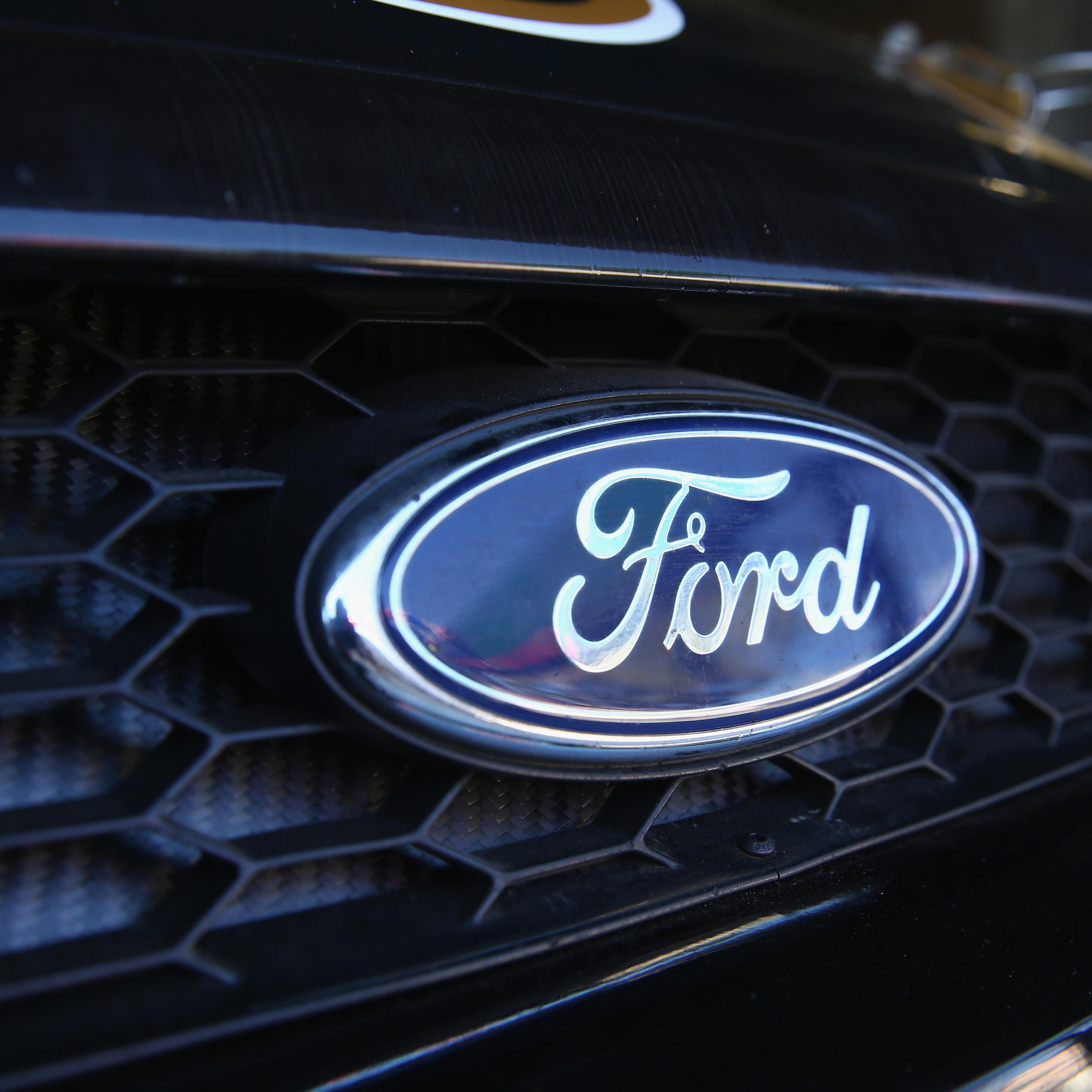 V8 Supercars Clipsal 500 - Previews