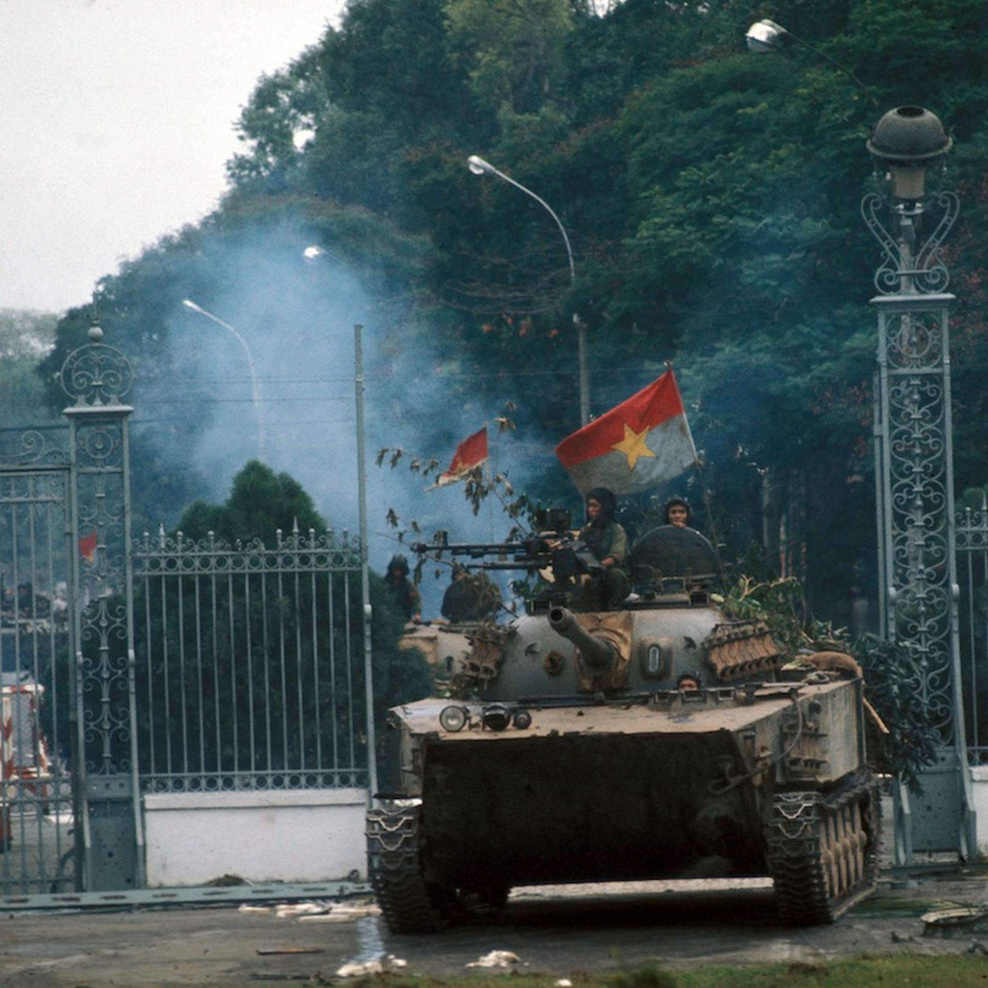 War of Vietnam. Saigon's fall. Taken of the presid