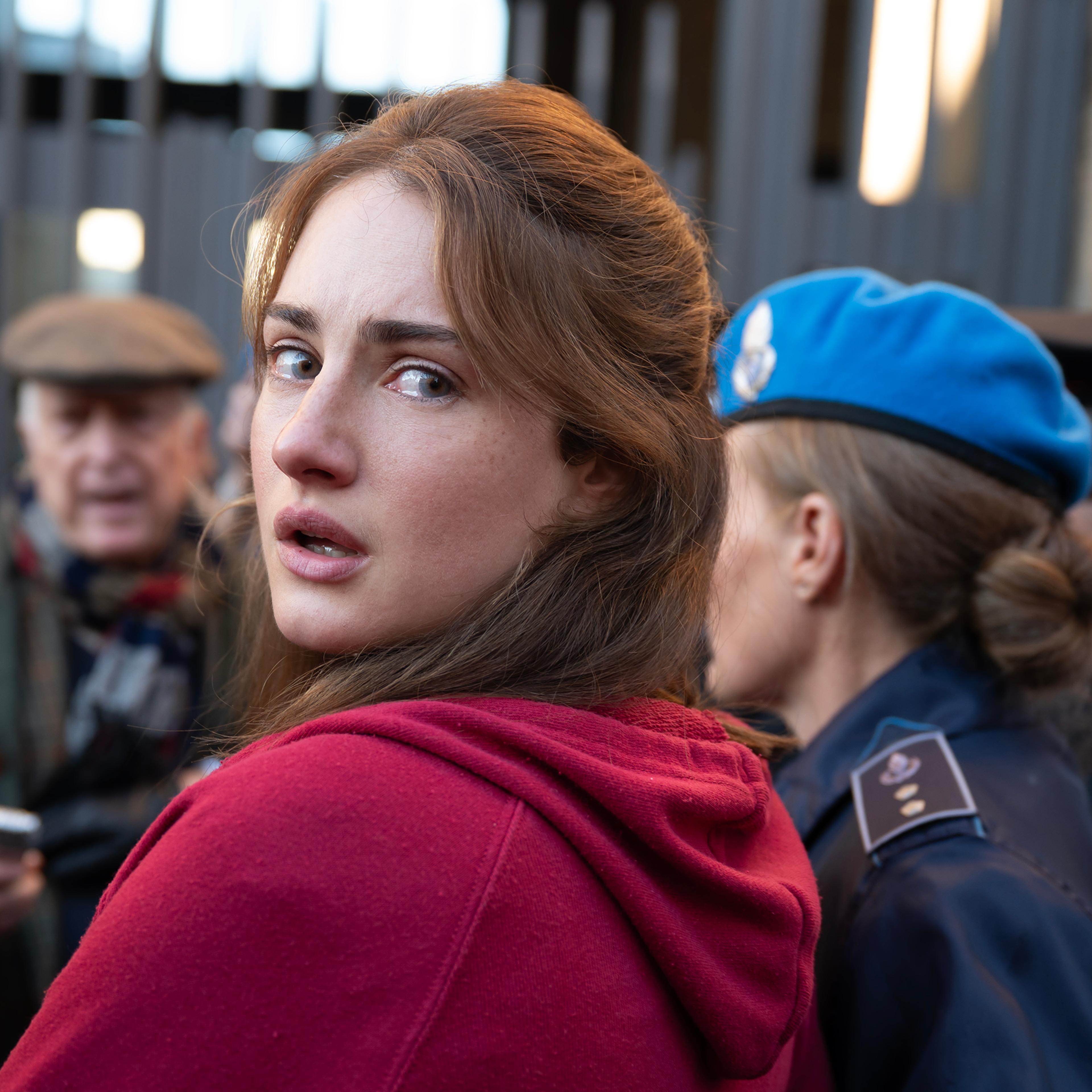 GRACE VAN PATTEN as Amanda Knox in Hulu's The Twisted Tale of Amanda Knox