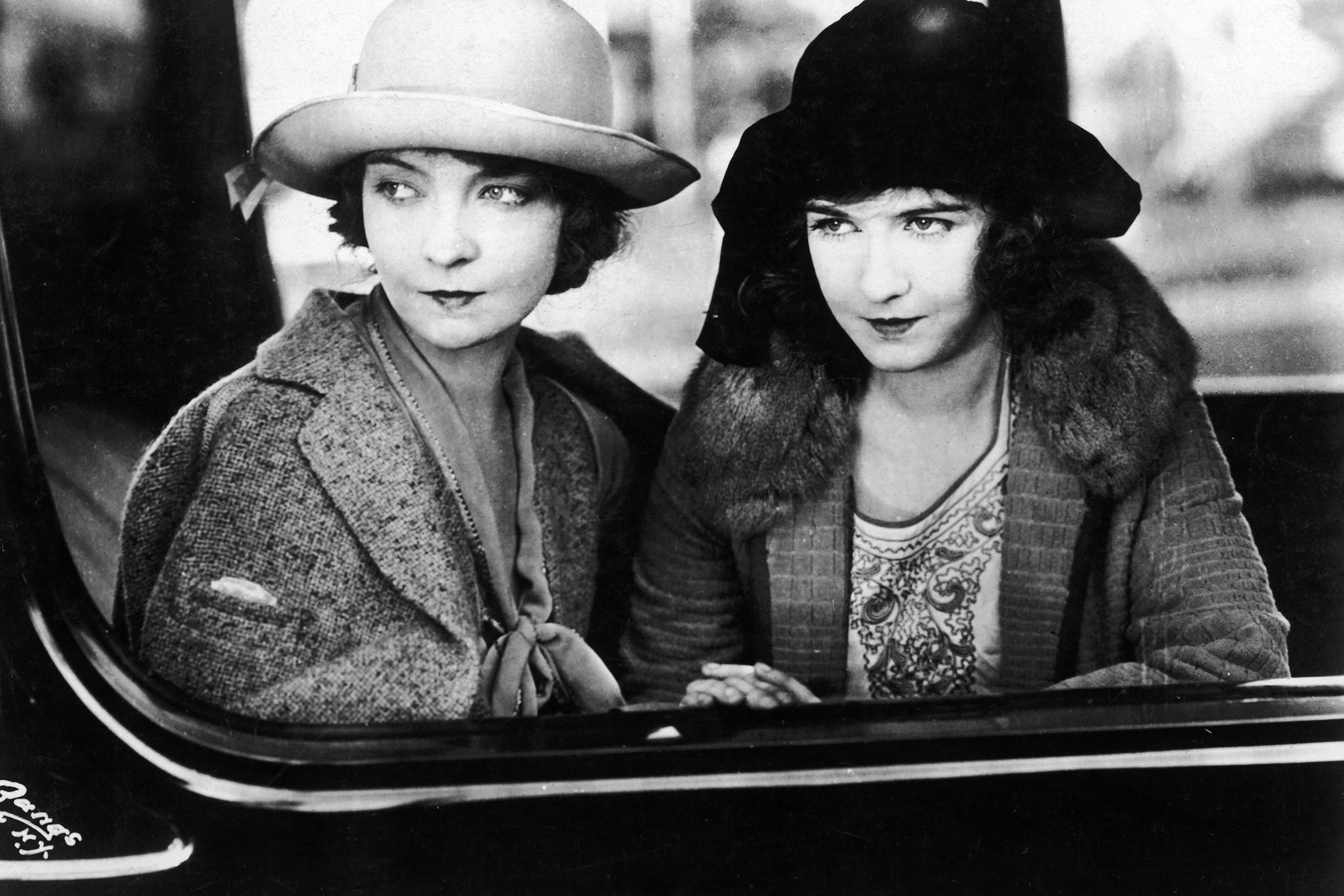 National Sisters Day 2017: Famous Sisters Through History