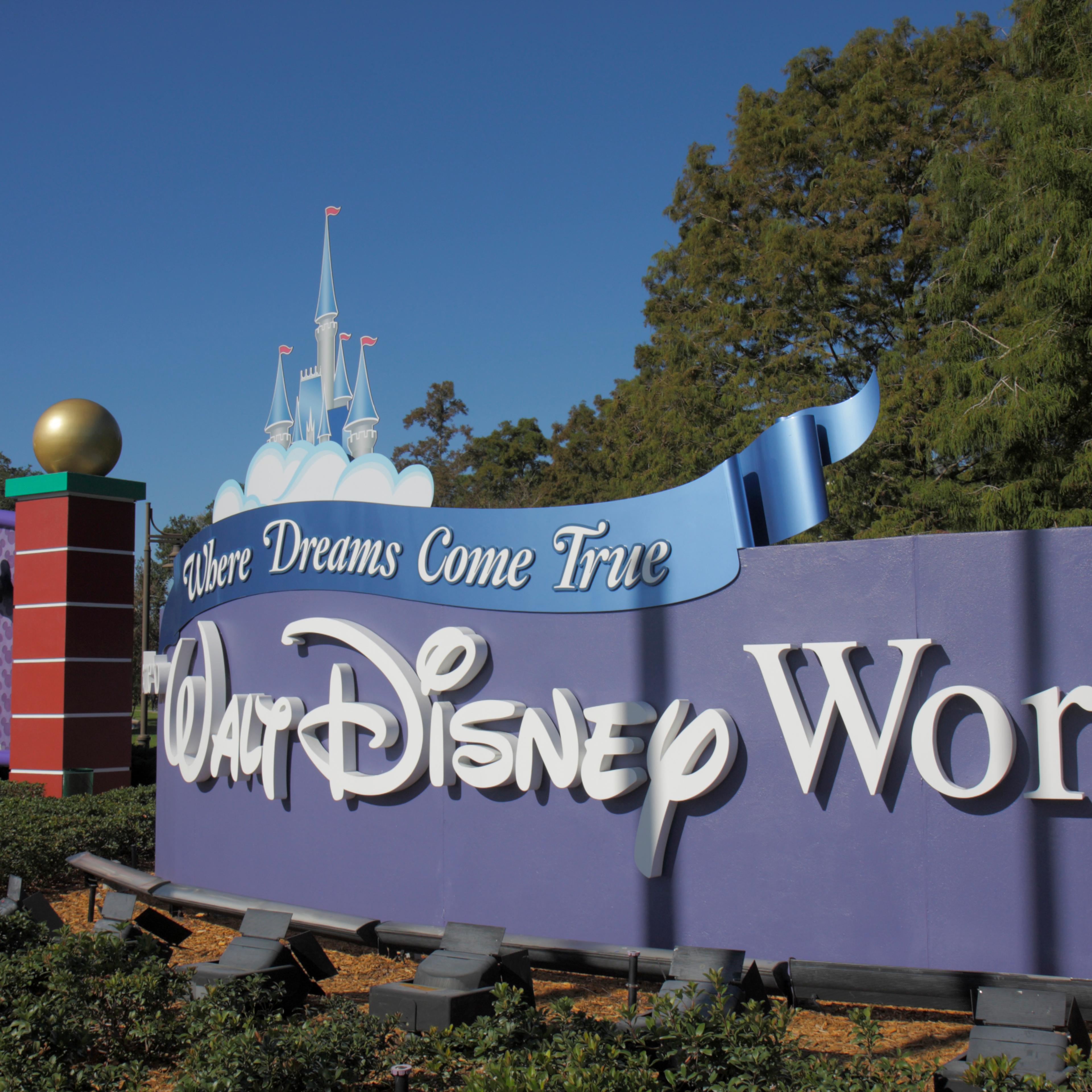 Walt Disney World Resort entrance sign