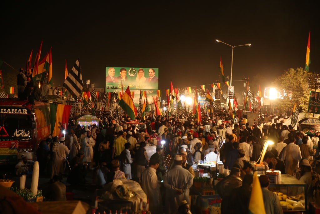 Oppositions hold rally ahead of no-confidence vote in Pakistan