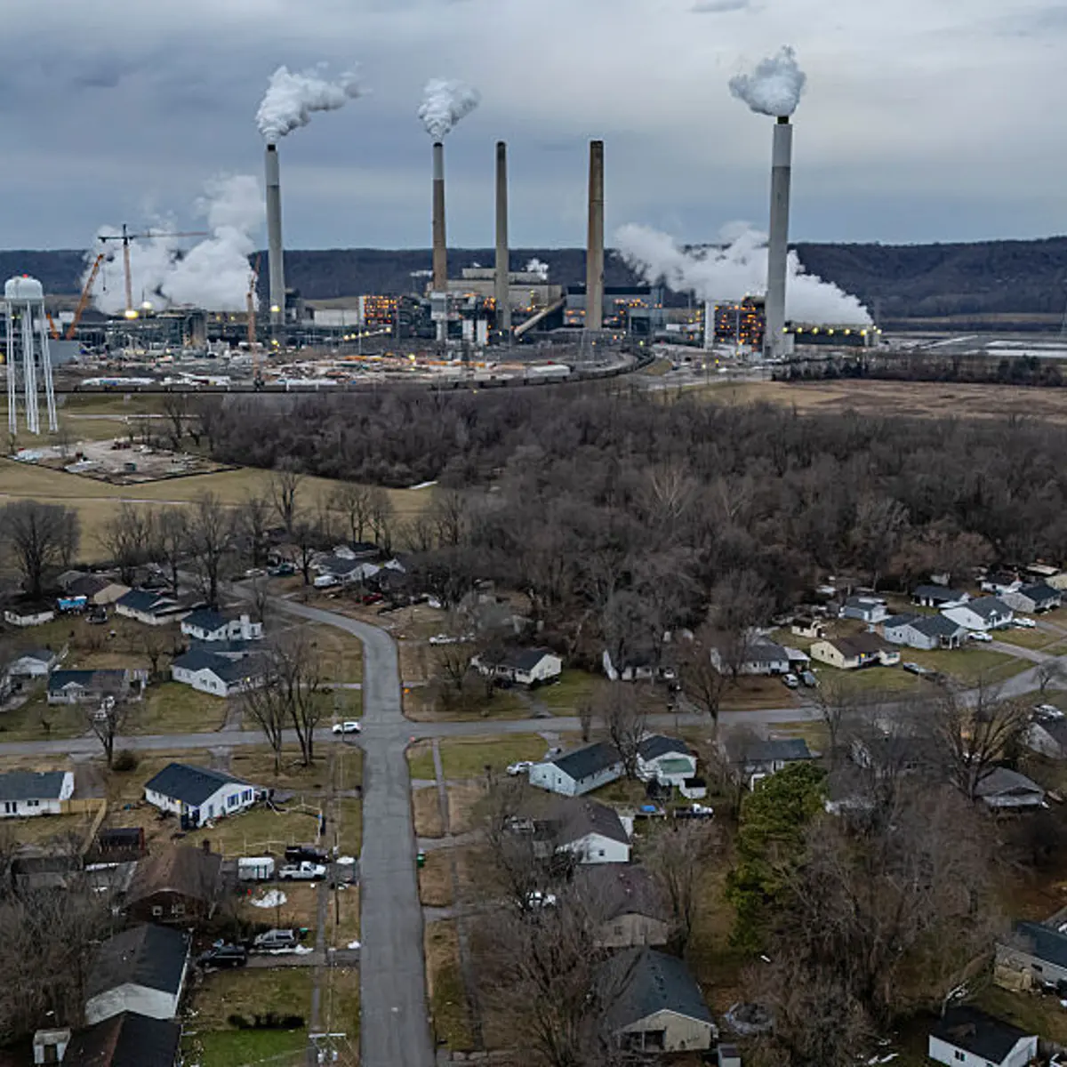 Trump Works To Revive US Coal Industry With Pentagon Contracts And Less Regulation