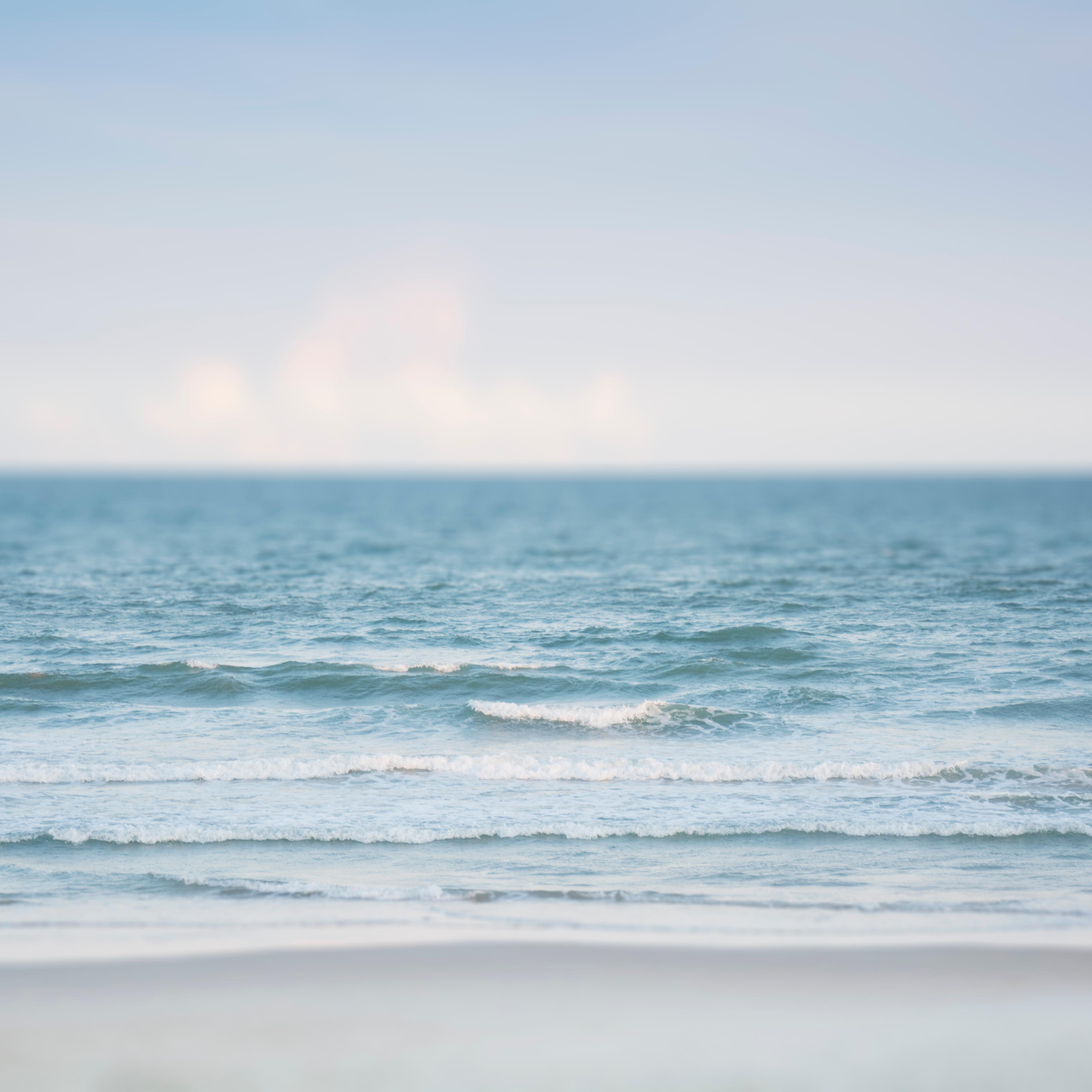 Seascape with waves