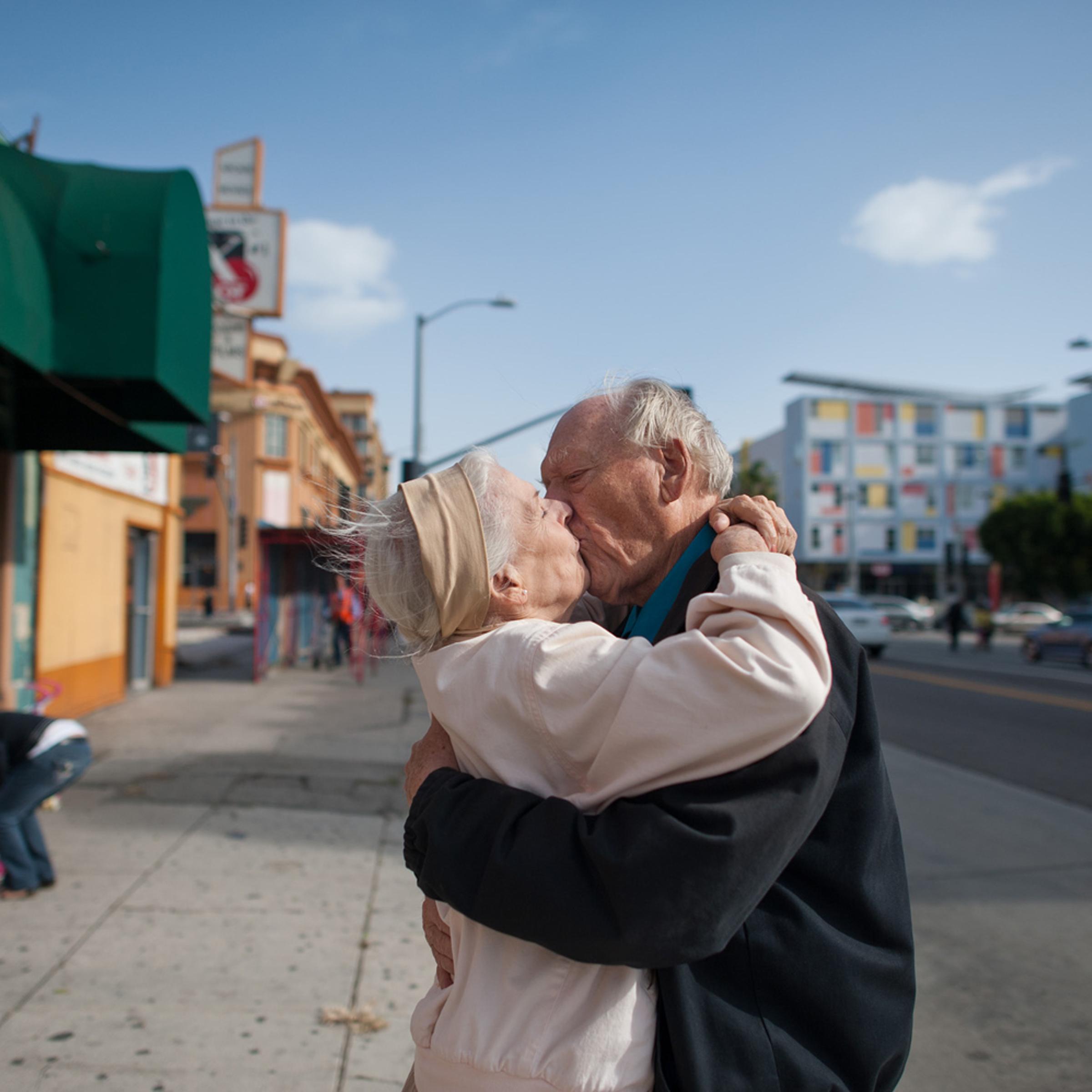Jeanie and Will kiss, a day after a fight, 2011.