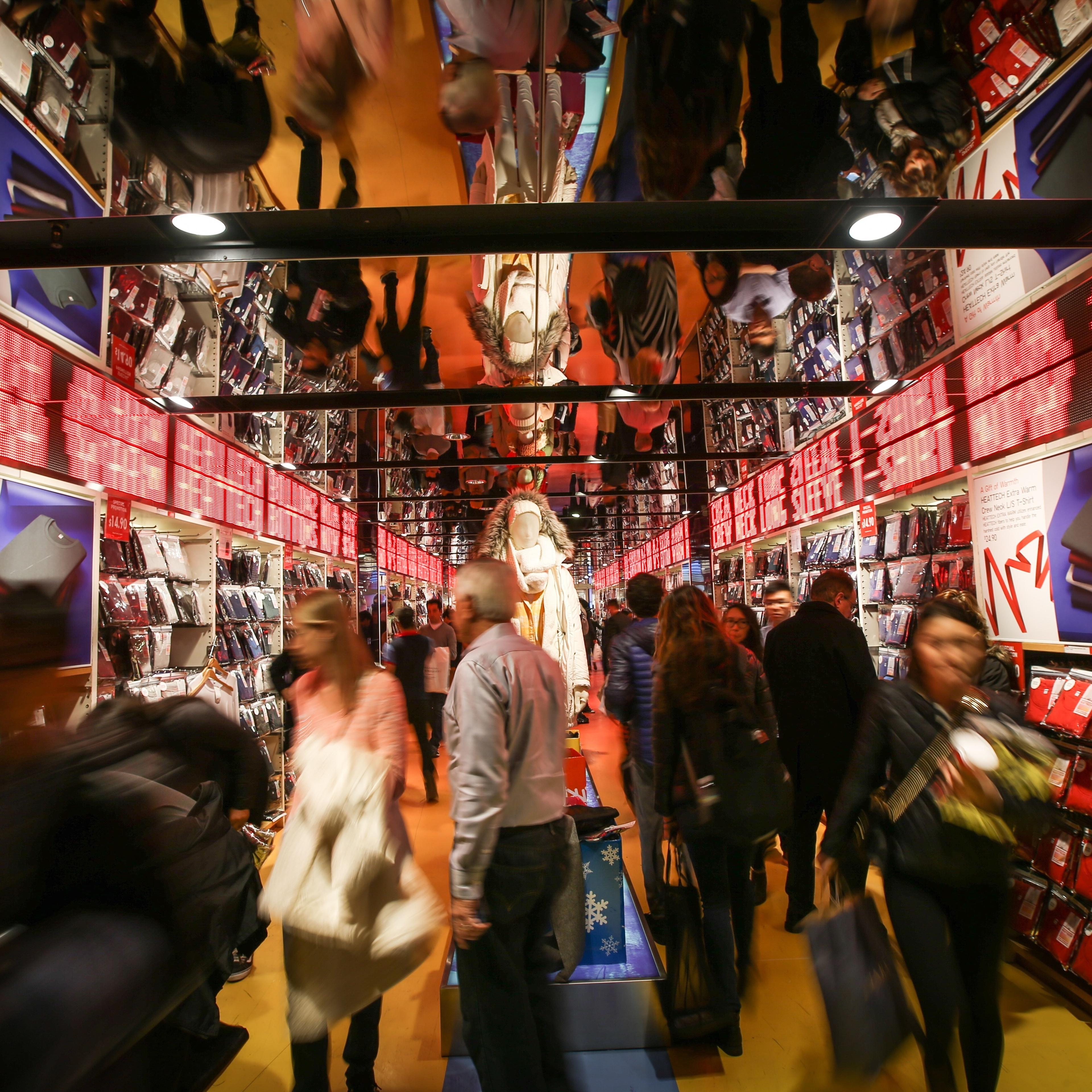 Black Friday kicks off in U.S.