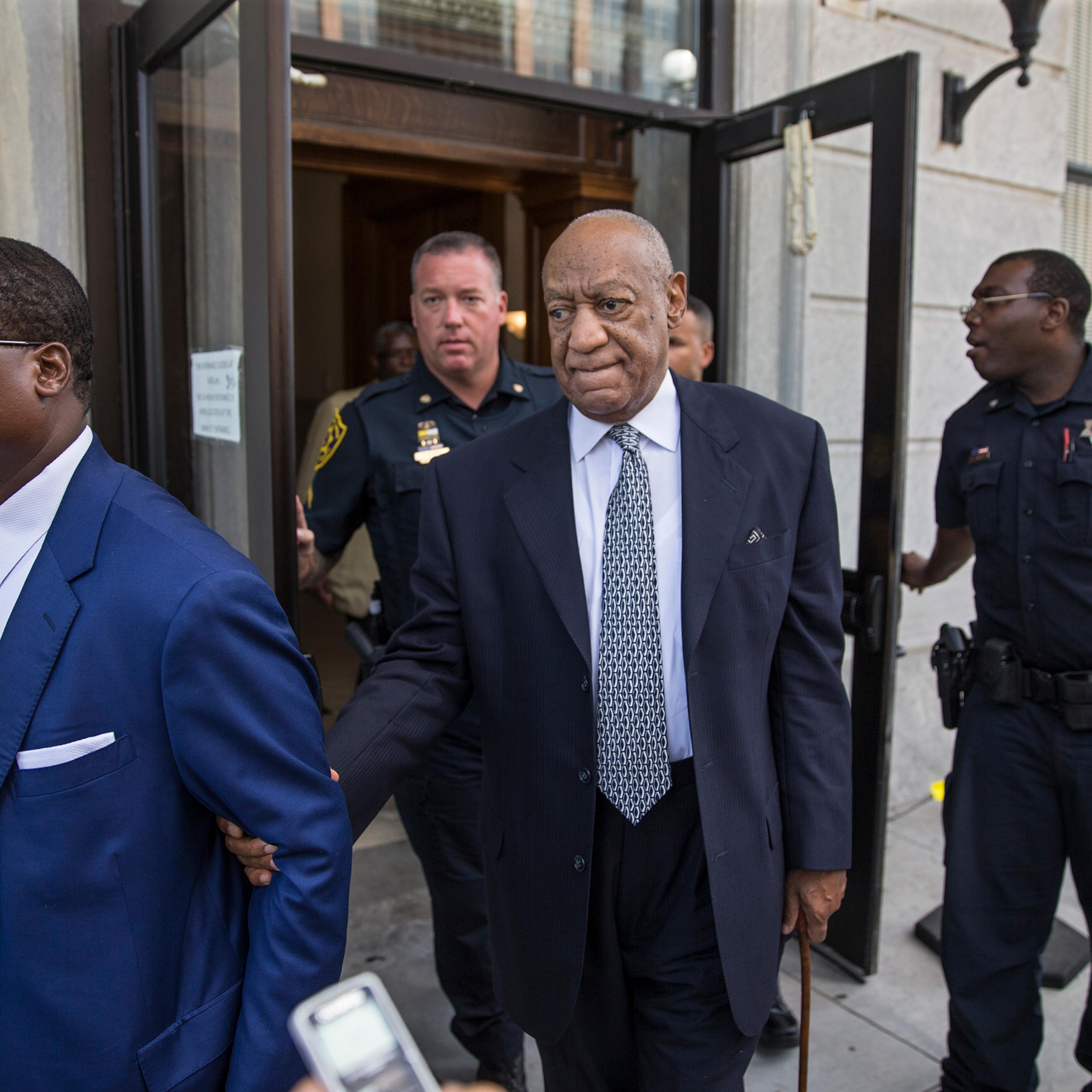 Bill Cosby's Lawyers Seek To Withdraw From His Case