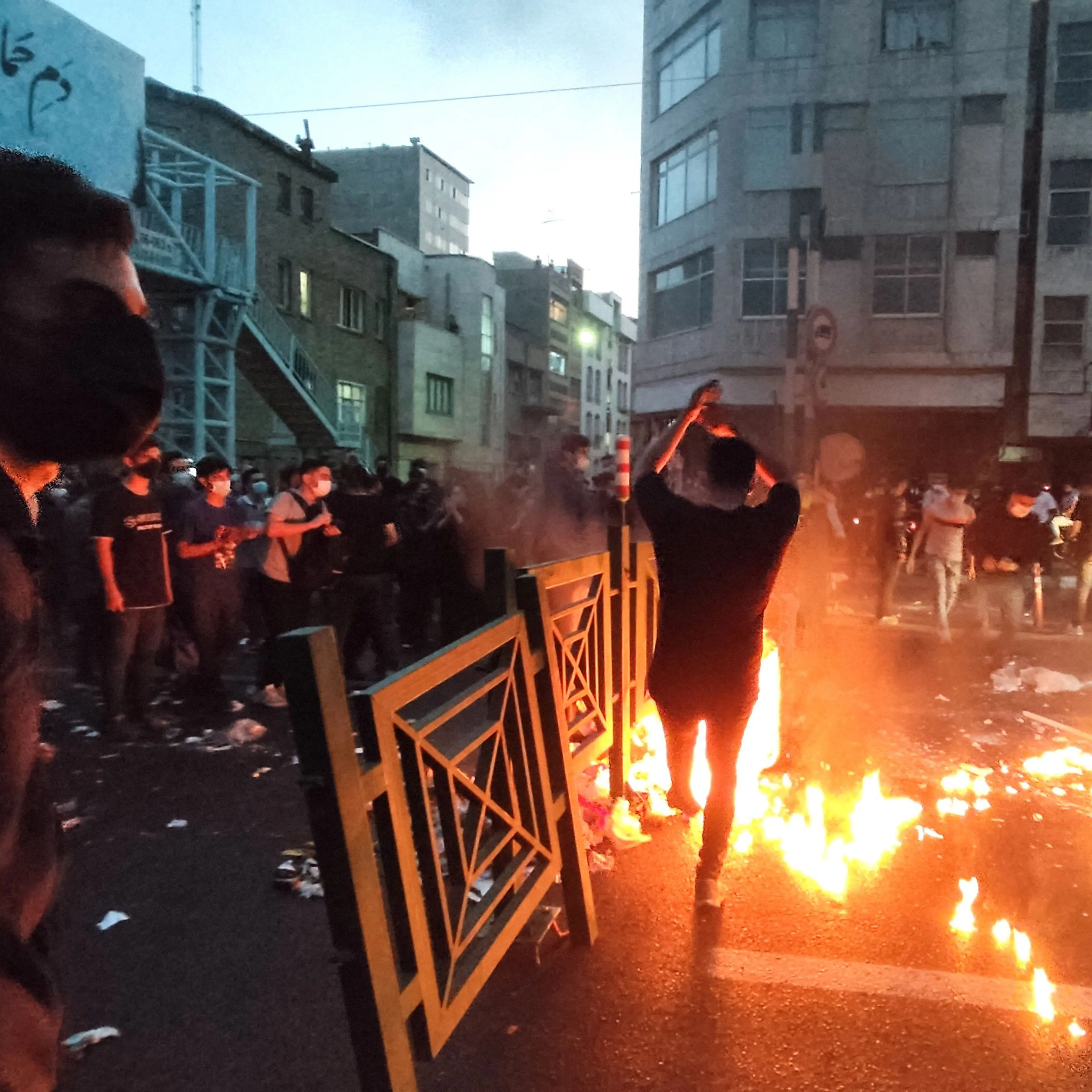 TOPSHOT-IRAN-PROTEST-WOMEN-RIGHTS