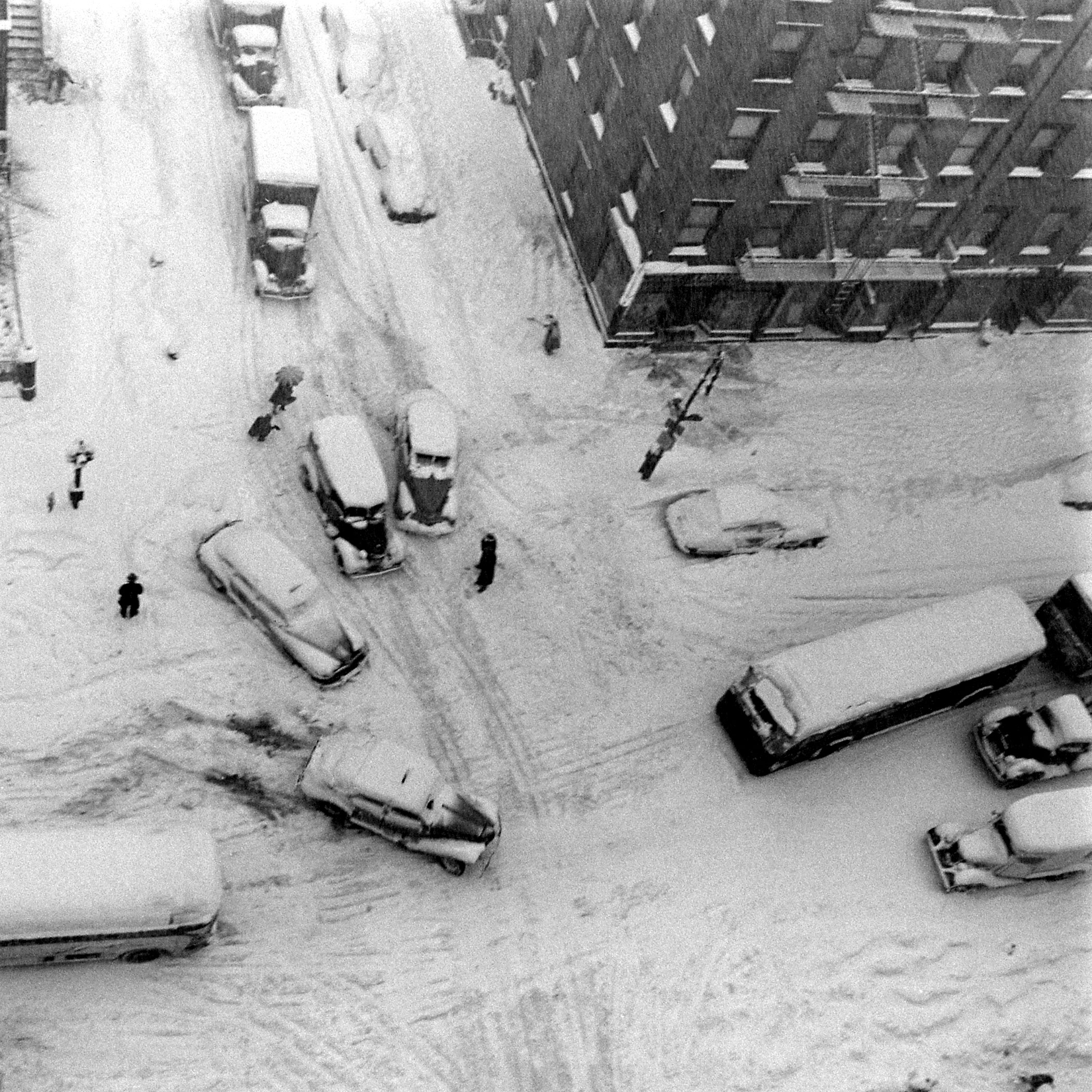 The Great Blizzard of 1947: Photos of New York, Buried in White