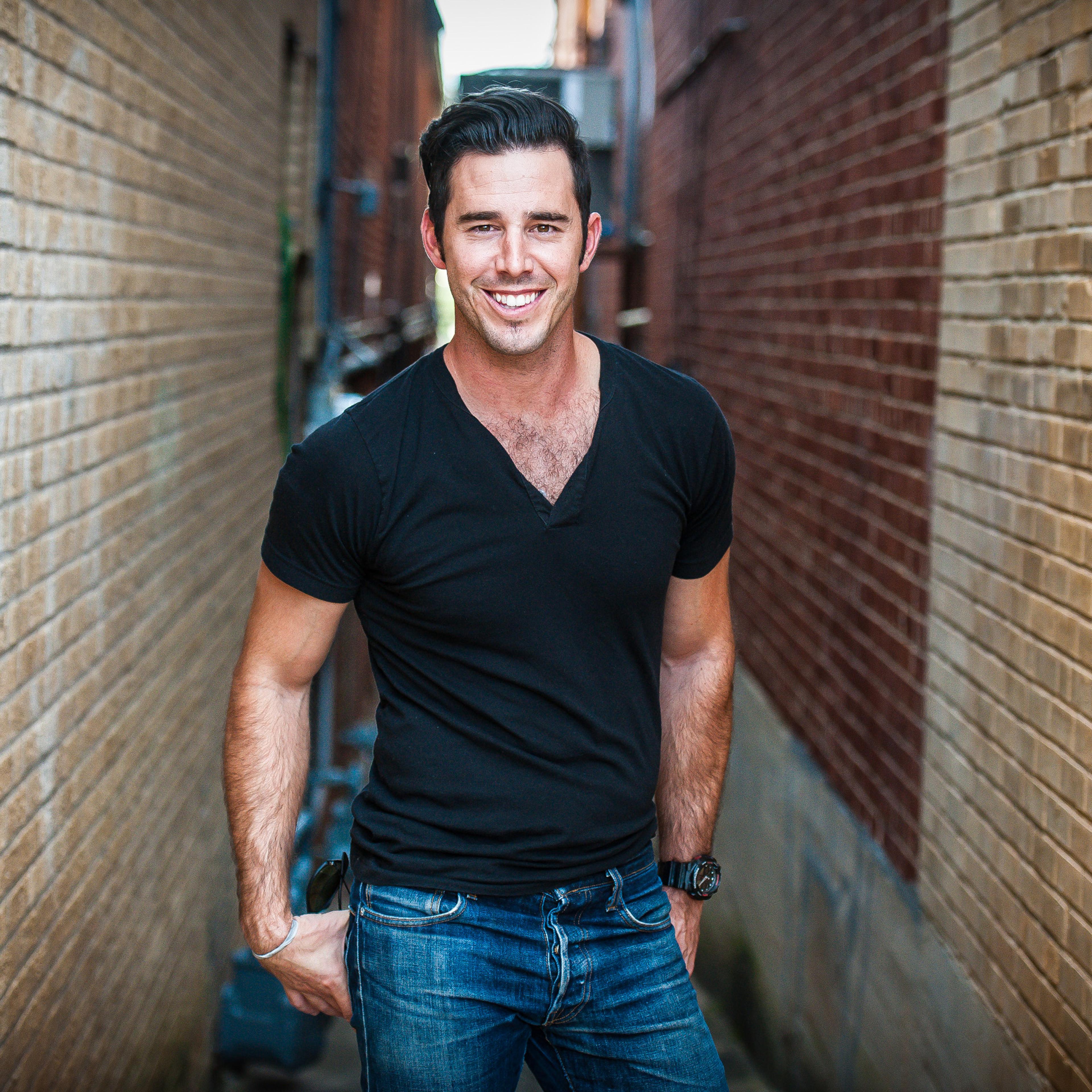 Midwest Flooding-Country Singer