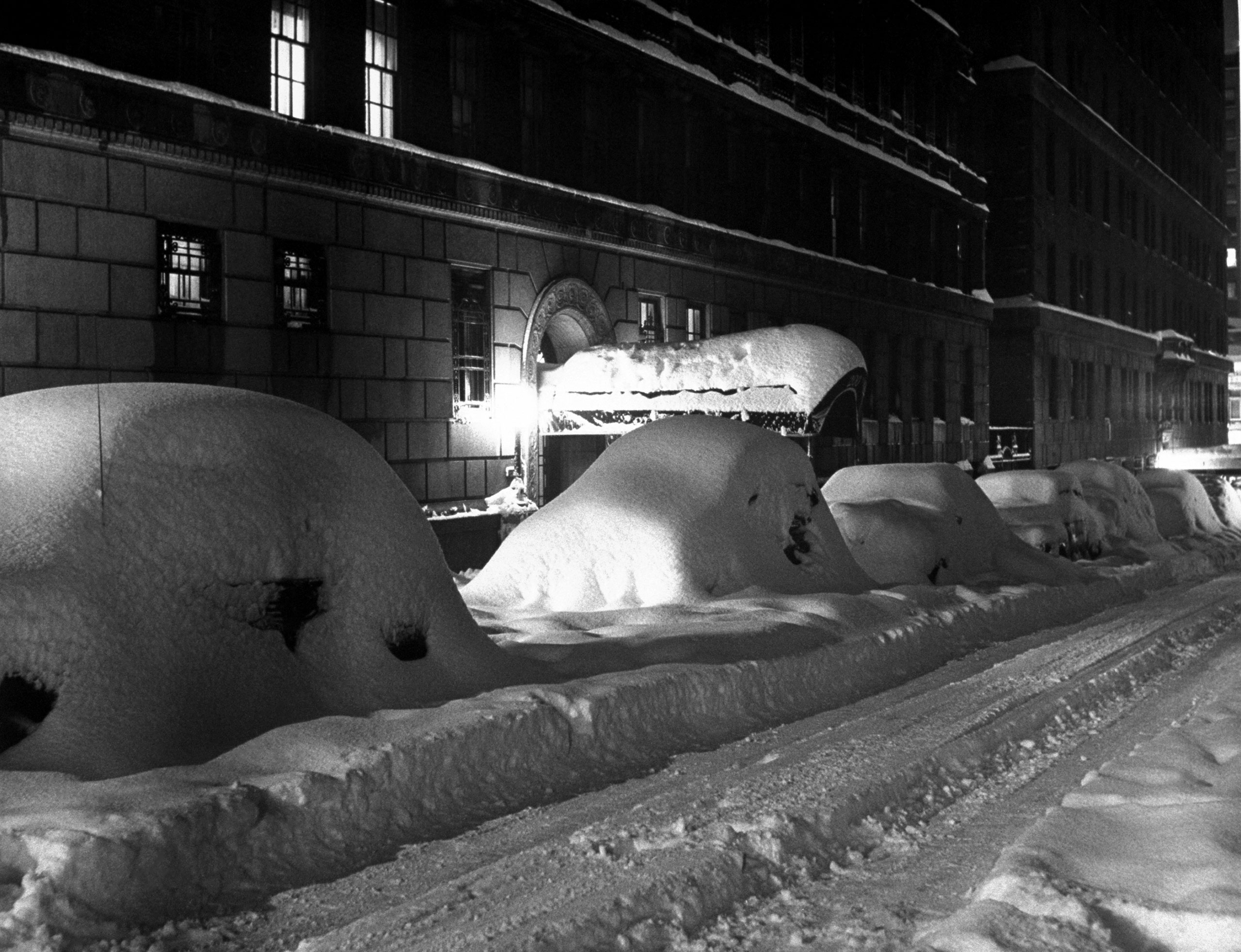 The Great Blizzard of 1947: Photos of New York, Buried in White