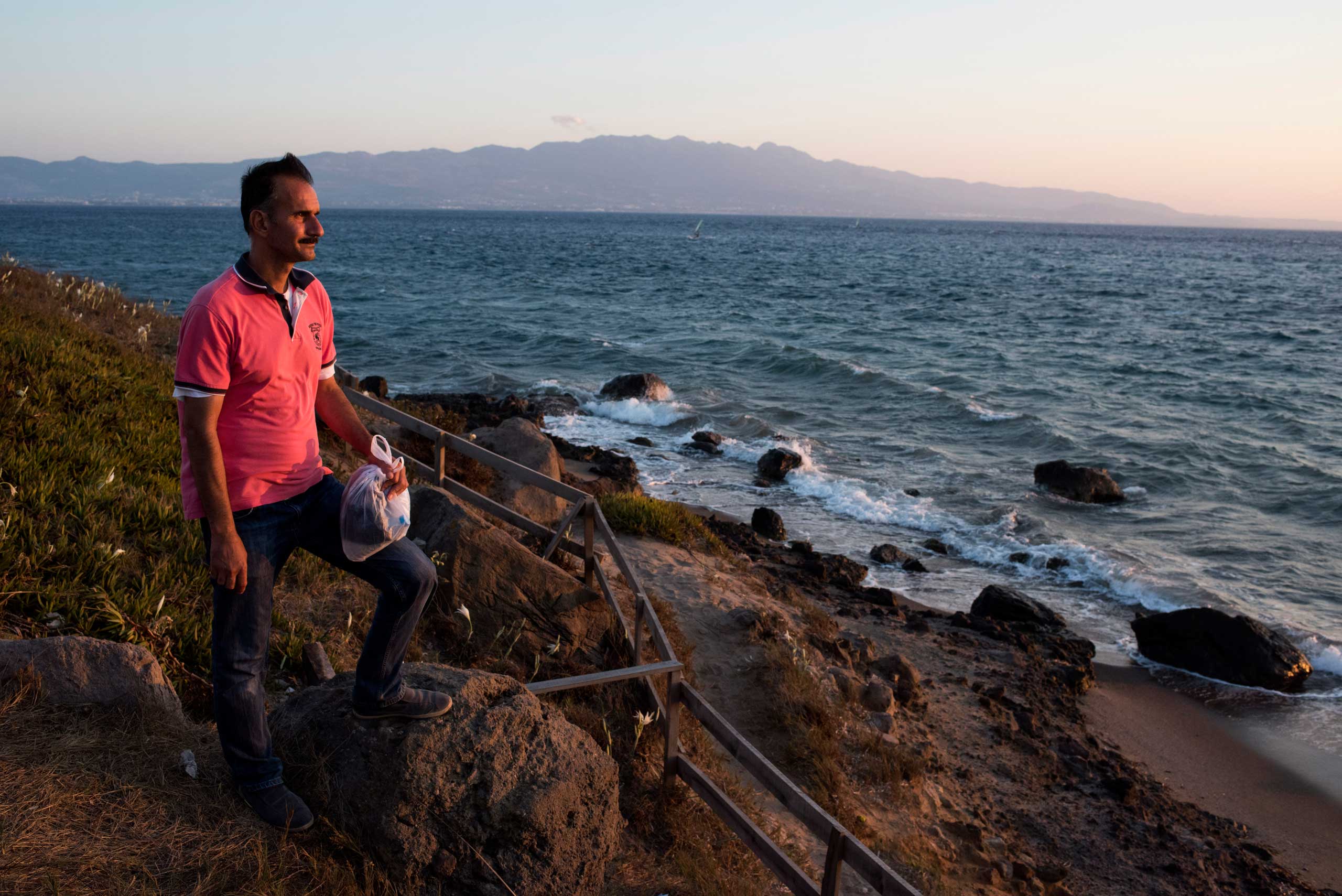 syrian migrant swimmer Turkey