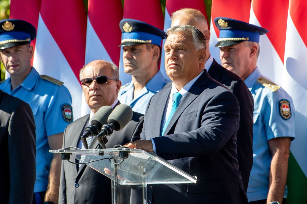 HUNGARY-BUDAPEST-BORDER HUNTERS