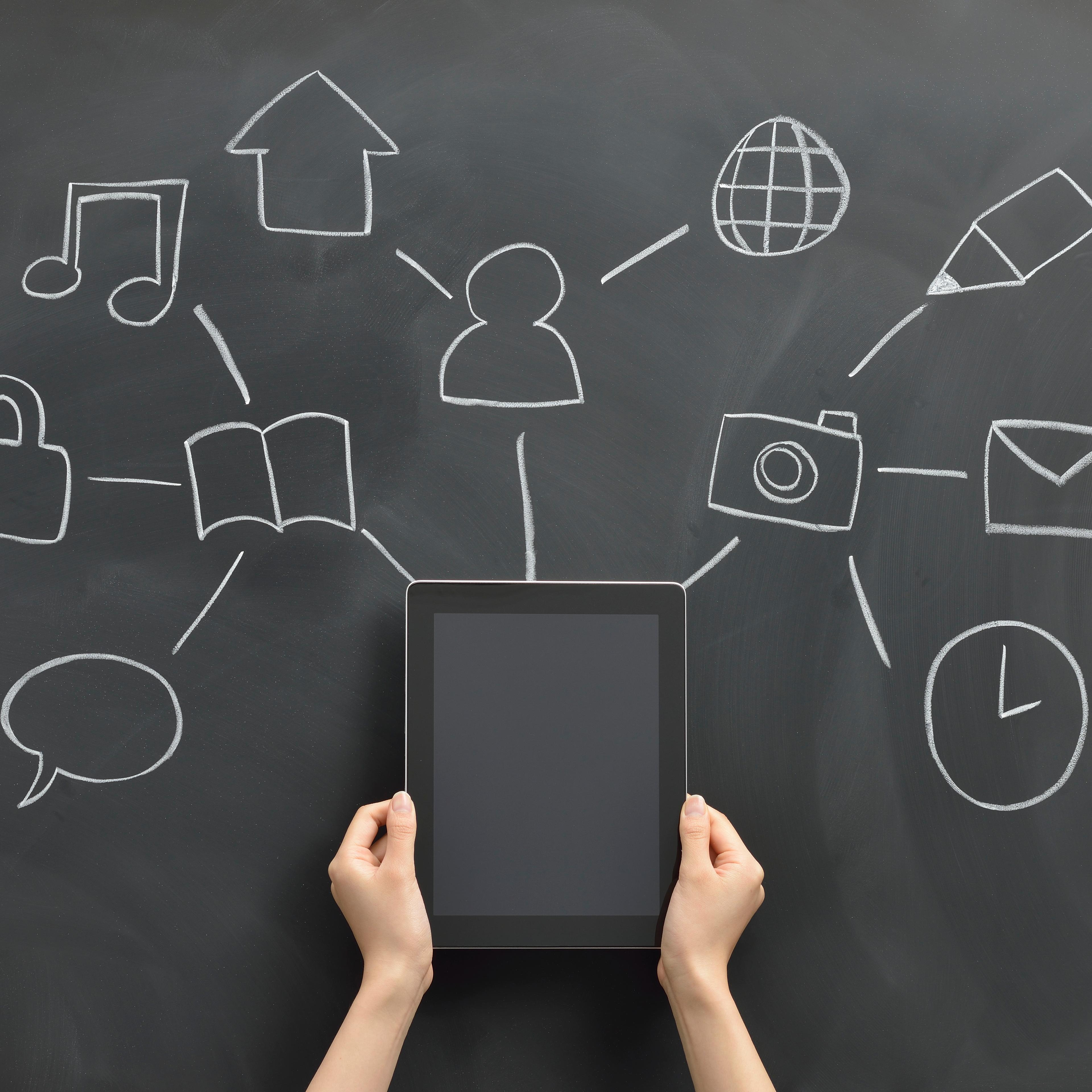 tablet-social-media-symbols