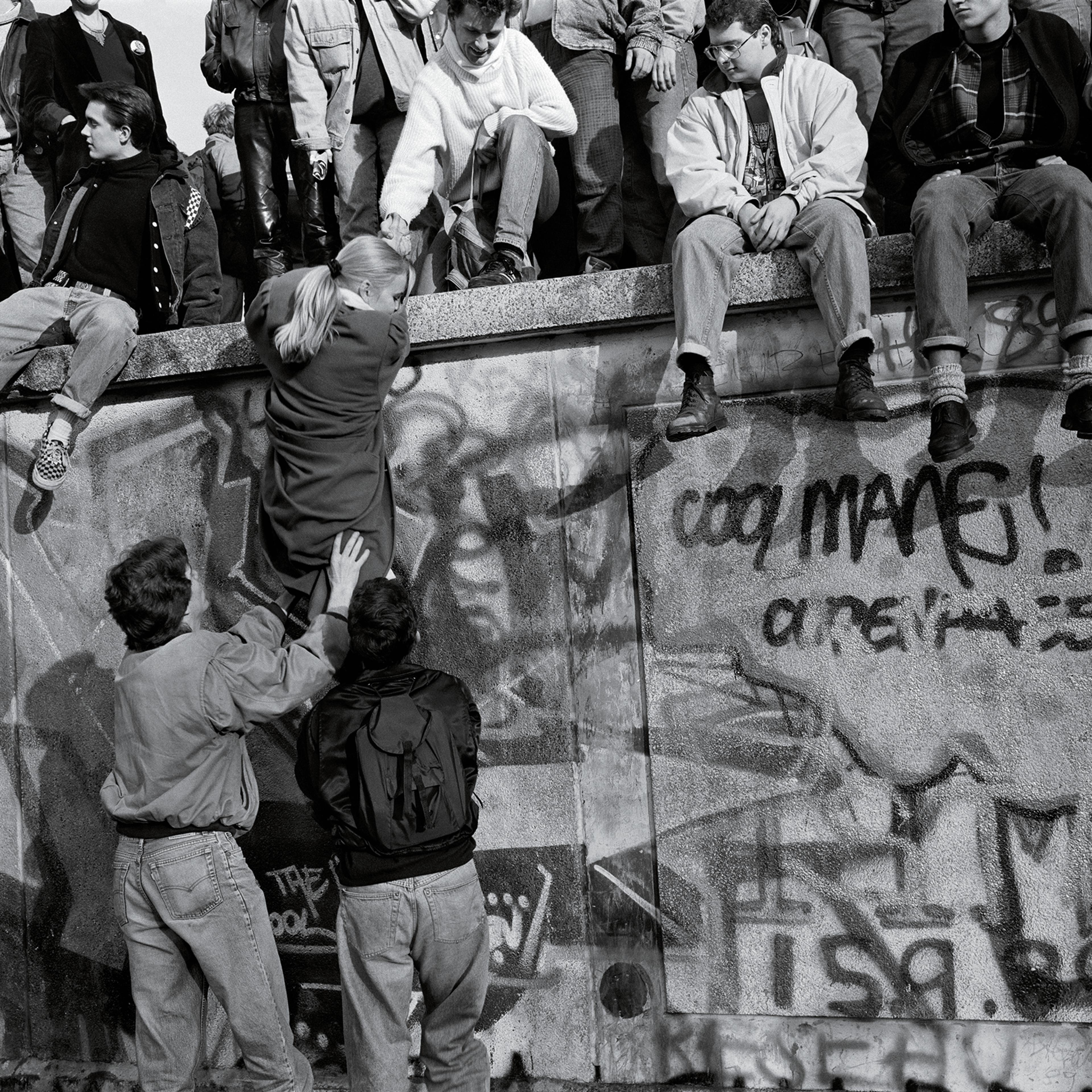 Crowds atop the Berlin Wall on the morning after it fell, Nov. 10, 1989.
