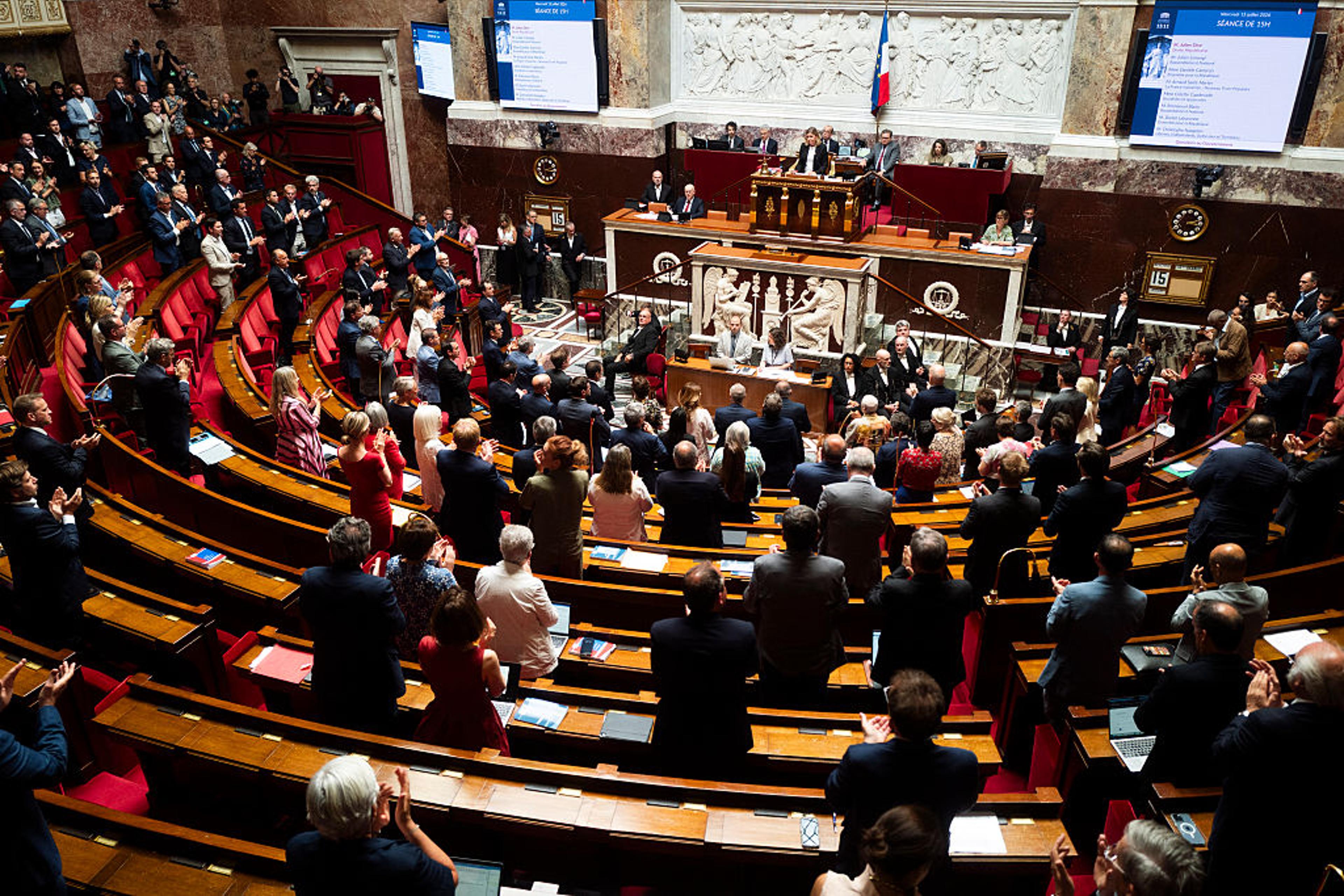 Франція схвалила закон про допоміжне вмирання: які країни вже легалізували цю практику