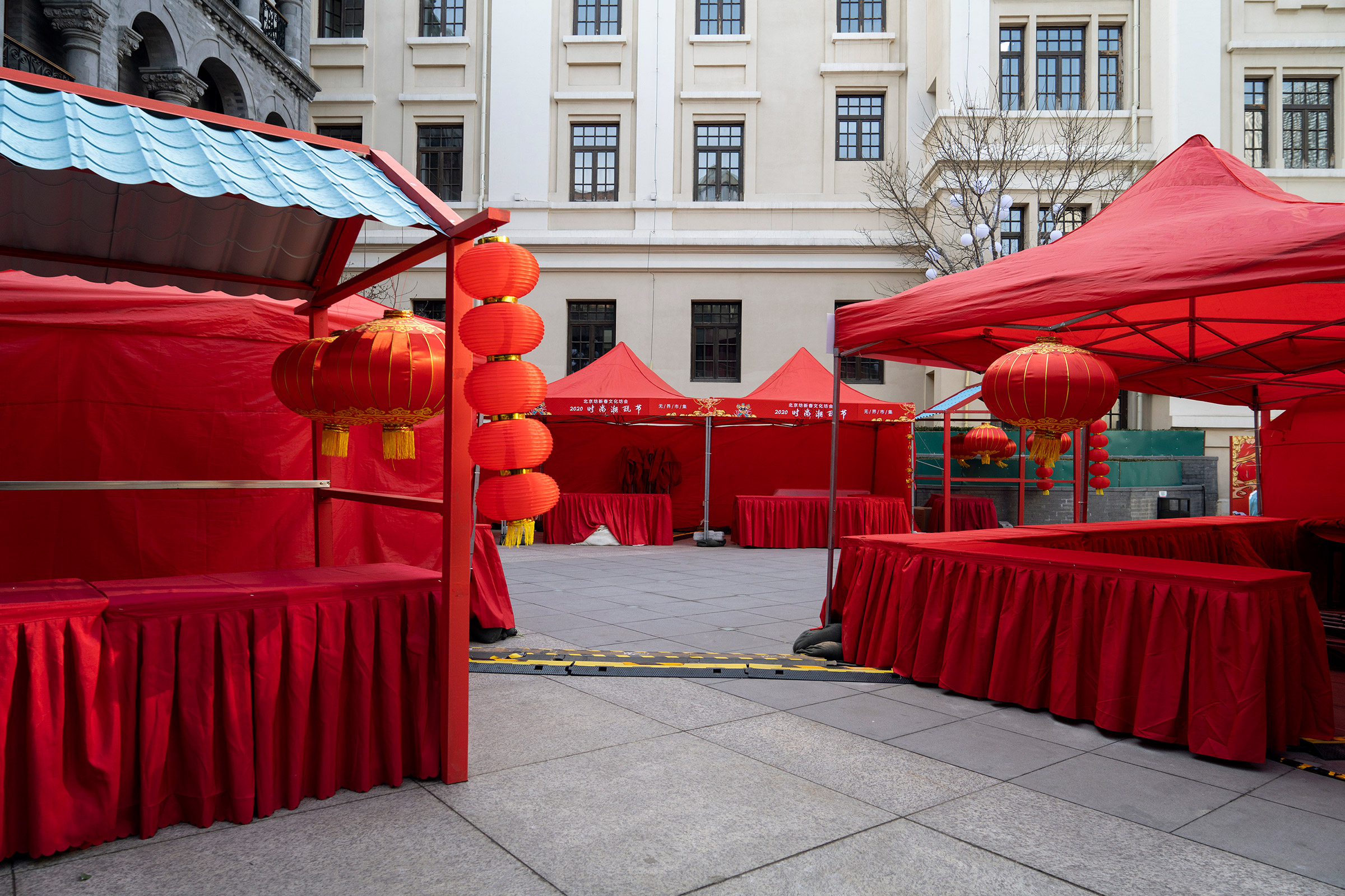 Empty stalls in the Qianmen area of Beijing on Feb. 1; the Chinese capital has closed down public spaces
