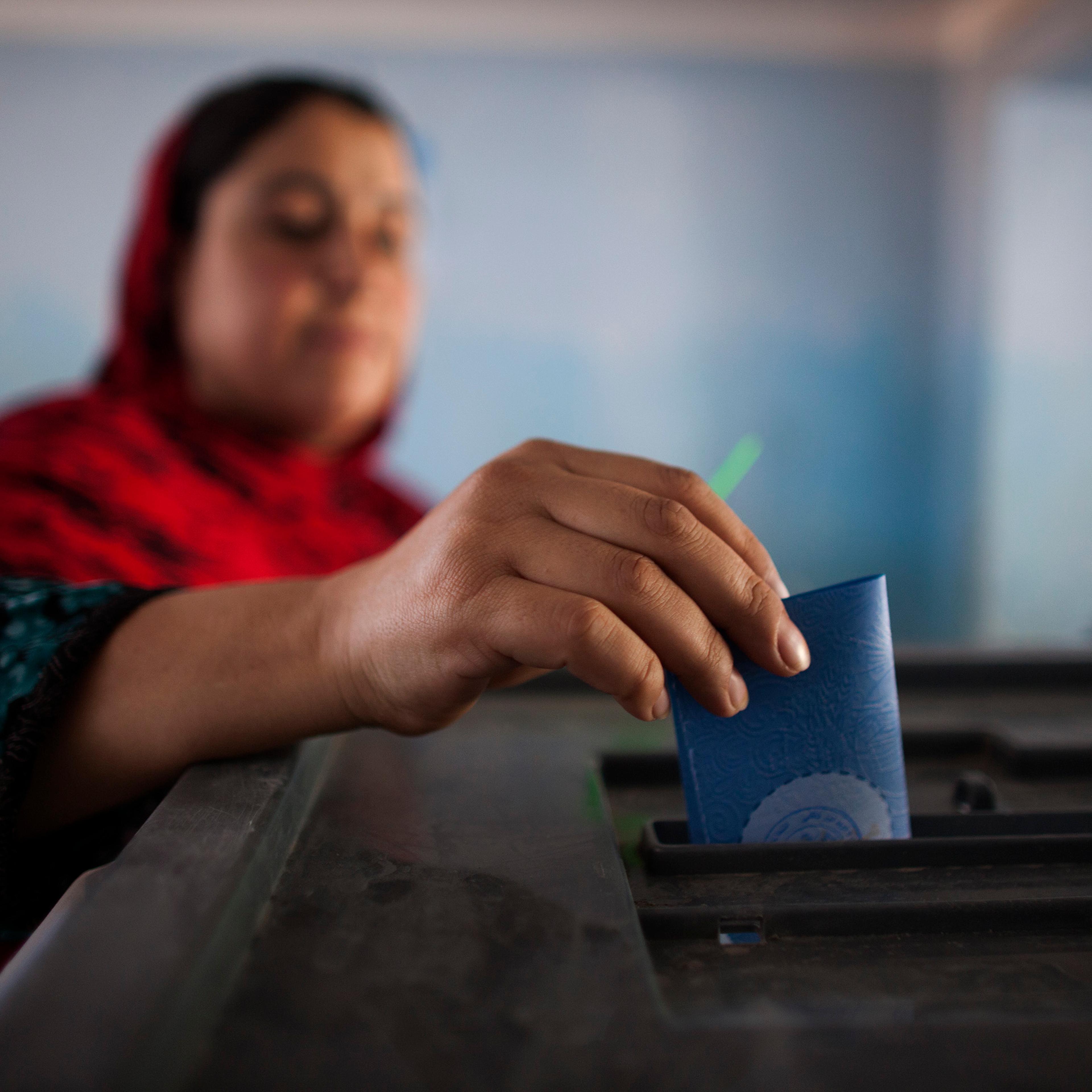 Afghans Head To The Polls In Preseidential Run-Off