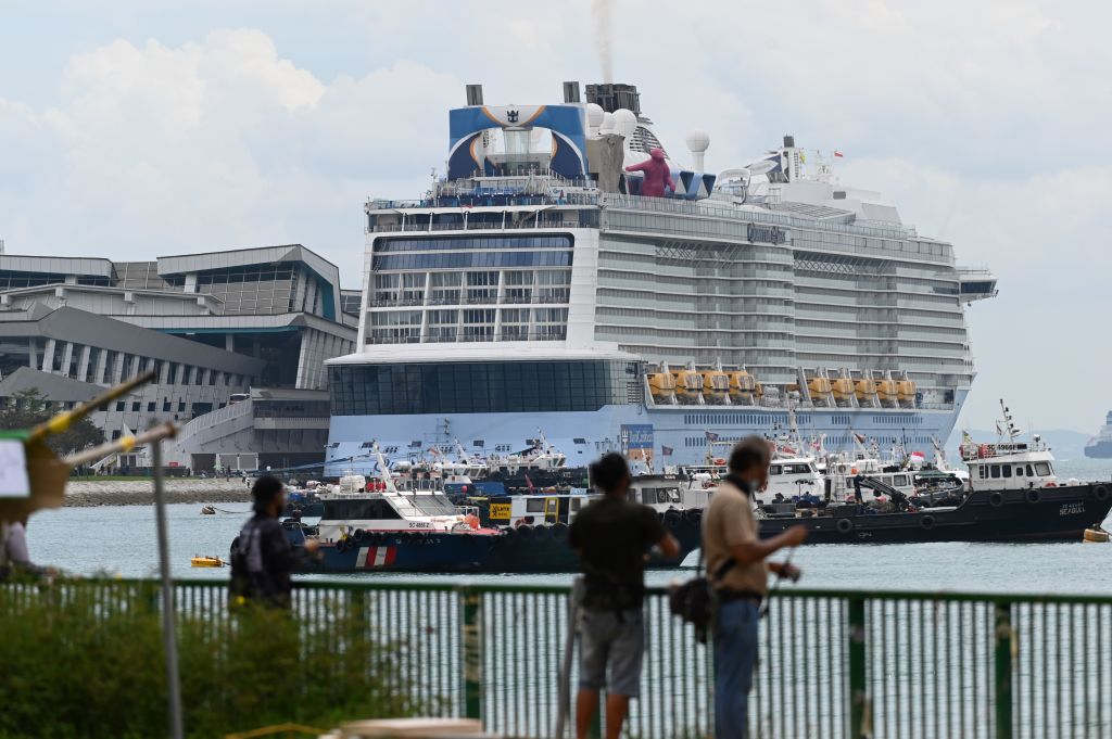 SINGAPORE-TRAVEL-CRUISE