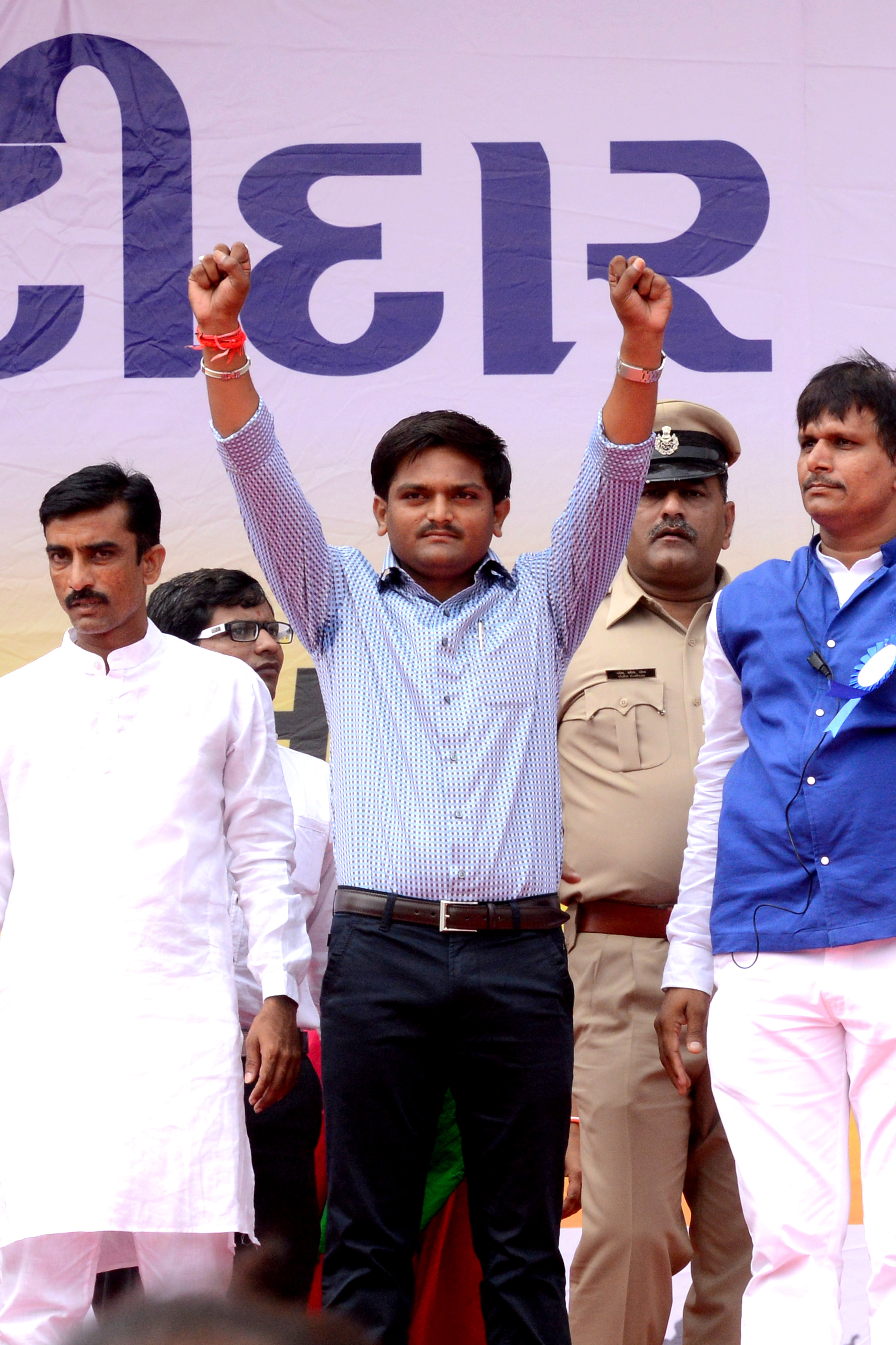 hardik-patel-gujarat-arrest