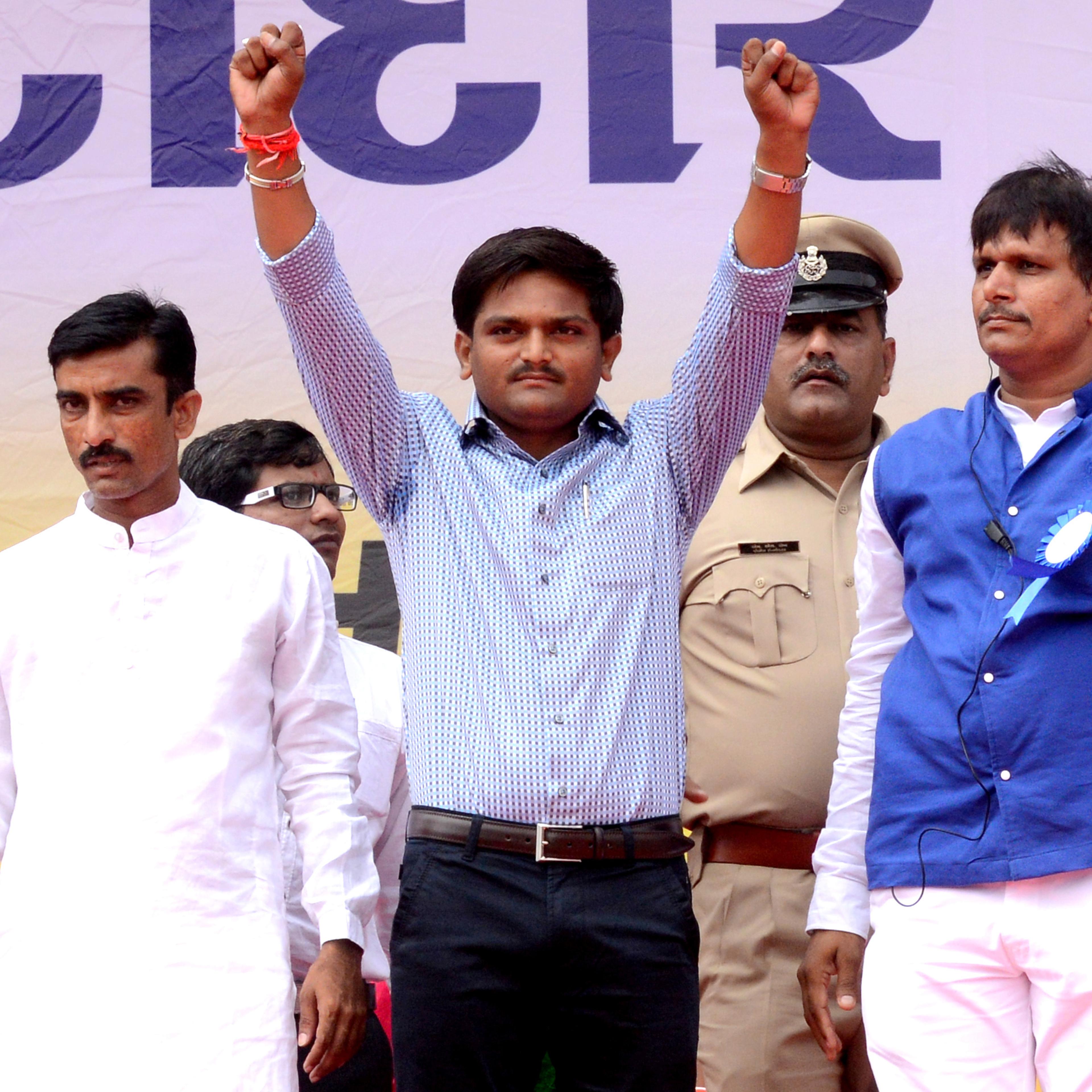 hardik-patel-gujarat-arrest