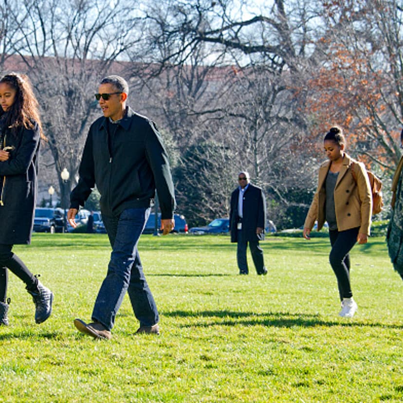 Obamas Return From Hawaii Vacation