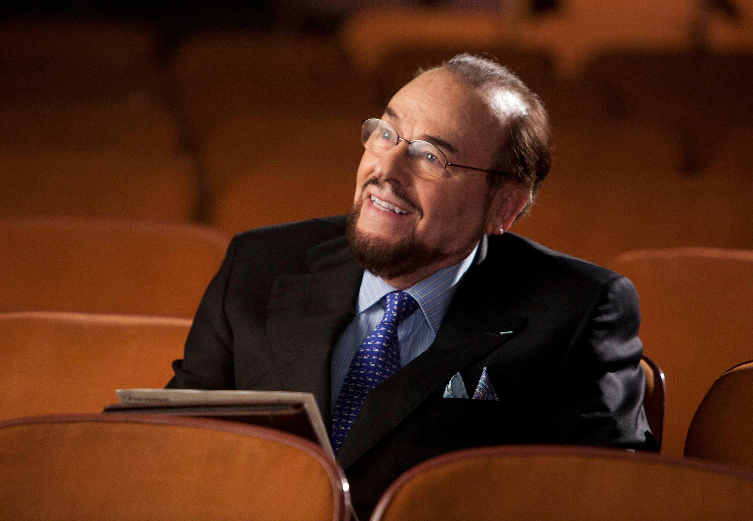 James Lipton guest-stars as himself in the "Goodbye" season finale episode of GLEE airing May 22, 2012