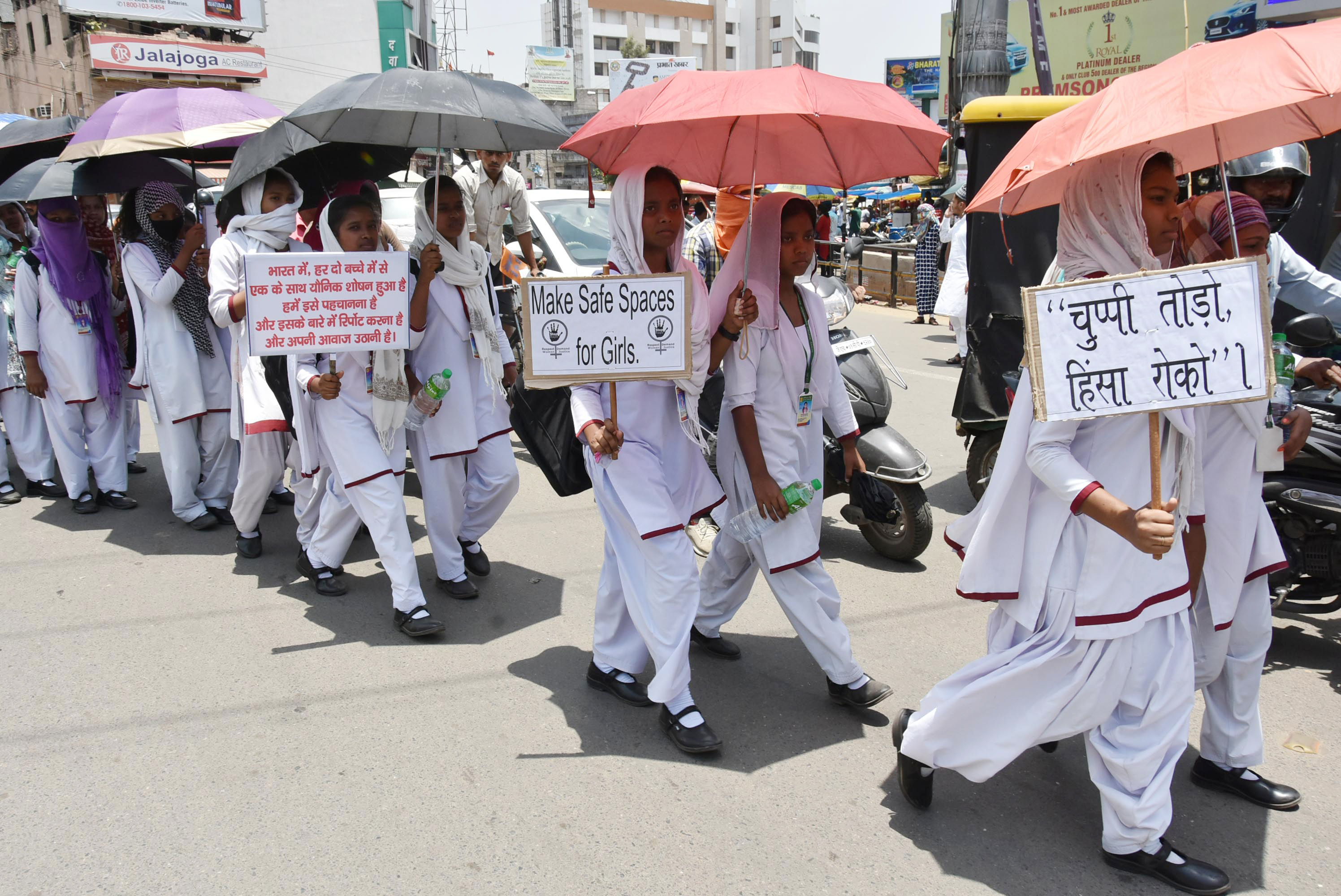 TOPSHOT-INDIA-WOMEN-RAPE-CRIME