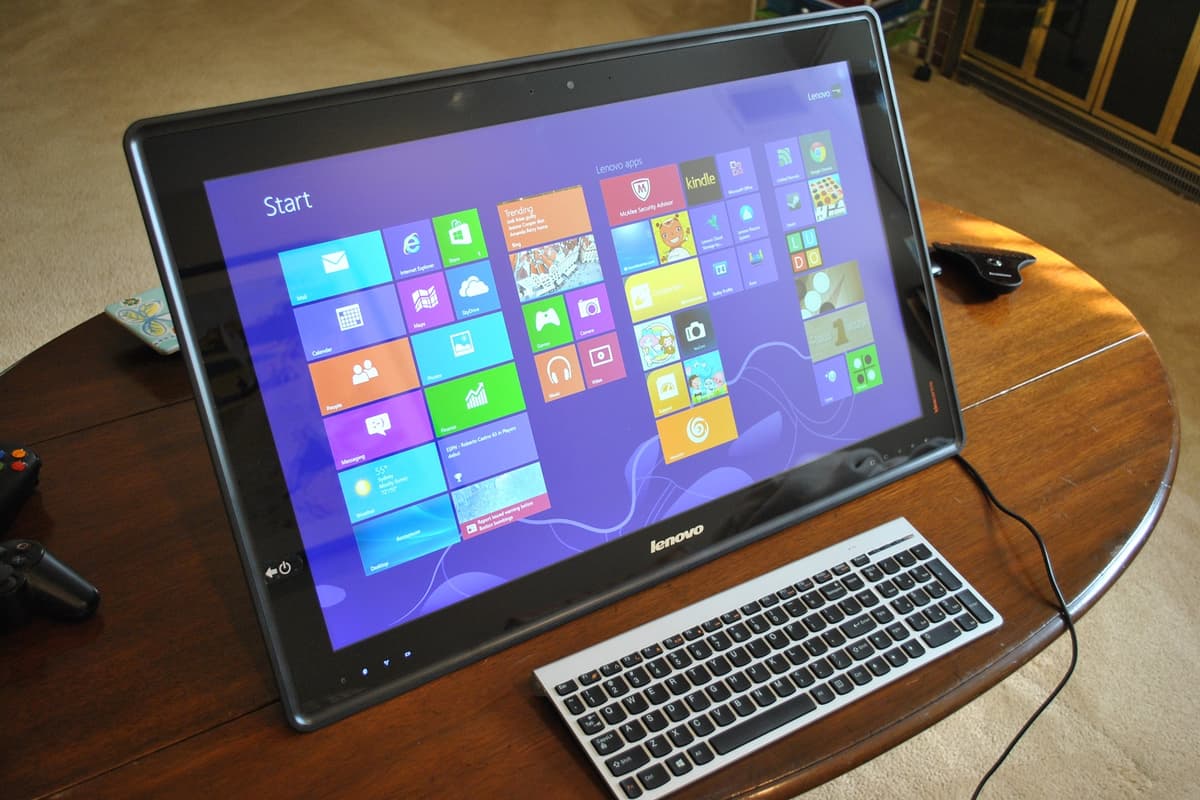 Focus 80 Inch Computer Lenovo Sent Over a Tabletop PC, and Now I Want Gigantic Screens Everywhere